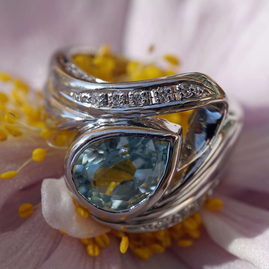 Aquamarin Brillant Ring 900er Platin 2.45 ct 0.06 ct WASSERBLAU 13 Gramm