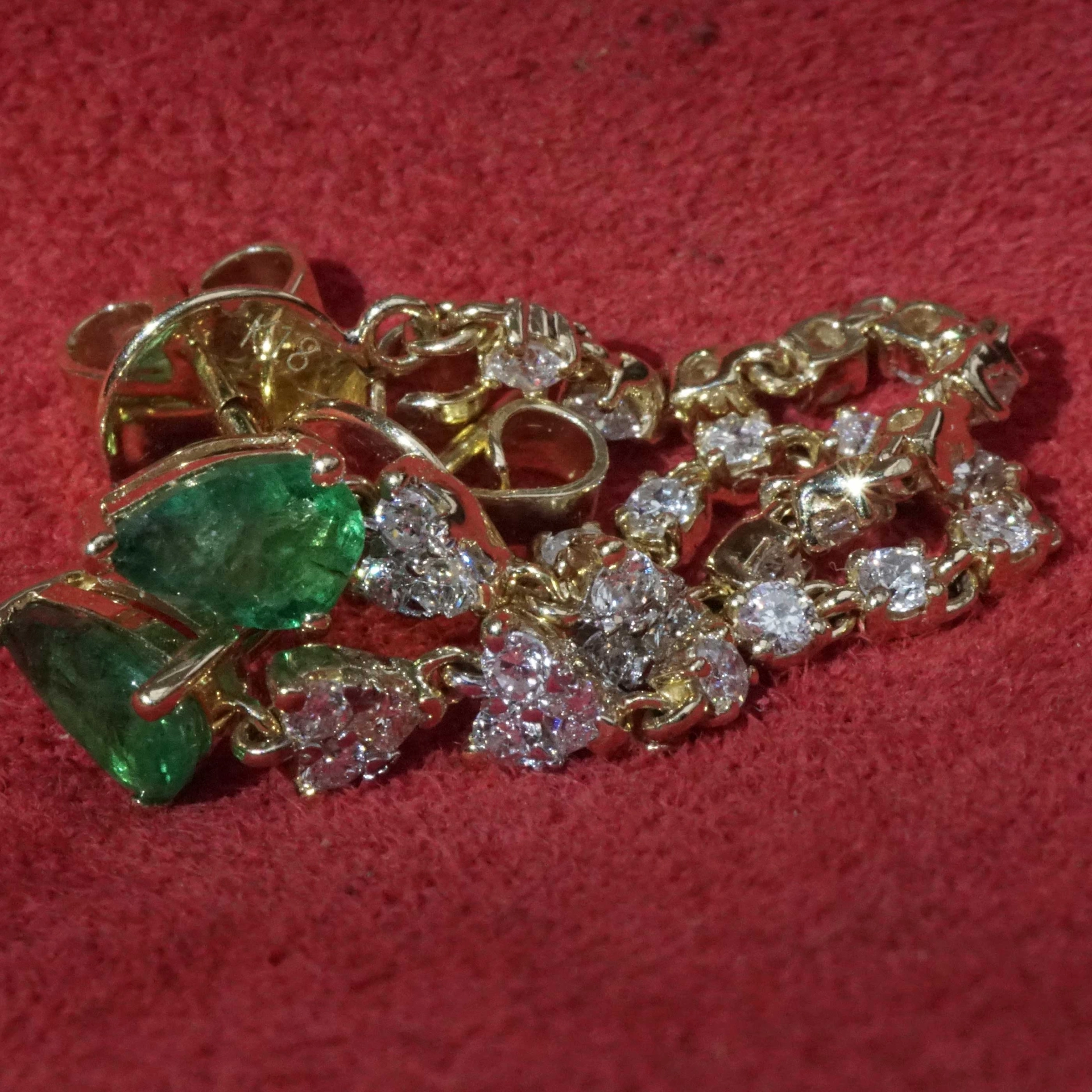 Smaragd Brillant Ohrhänger in Kettenform 0.70 ct 0.60 ct 750er Gelbgold...trendy..