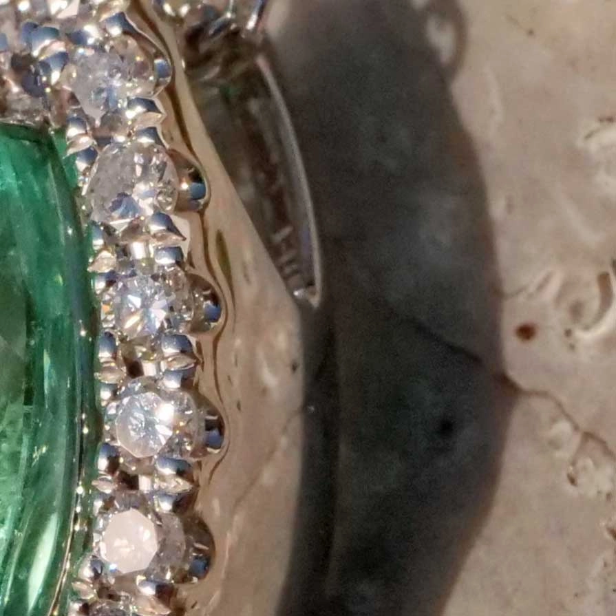 Smaragd Brillant Anhänger 1.28 ct 0.18 ct AAA 750er Weissgold klares sehr feines Mittelgrün
