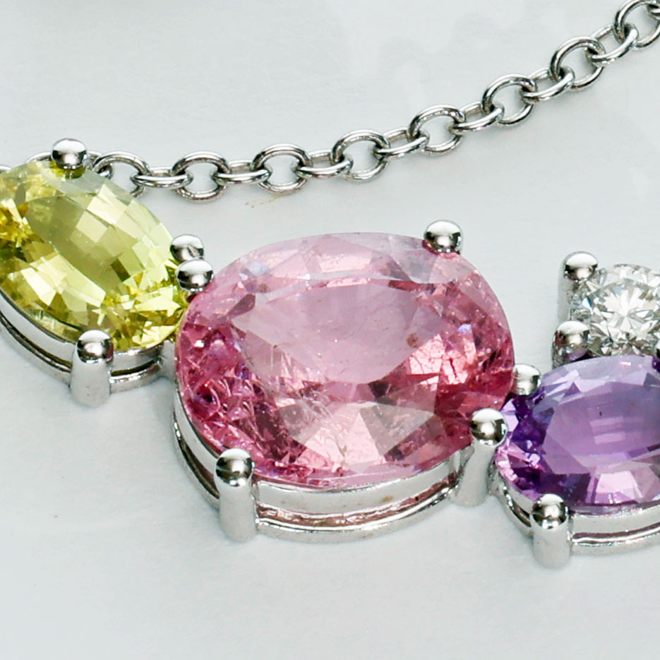 Saphir Spinell Brillant Collier 750er Weissgold 2.60 ct 0.20 ct Ilakaka Mine Madagascar gelb lila NATURFARBE und Tadschikistan