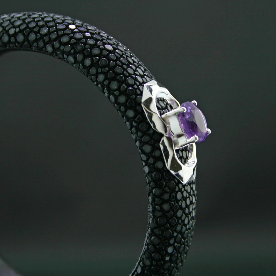 Amethyst Rochenleder Armreif 925er Silber korallpink 14 mm breit