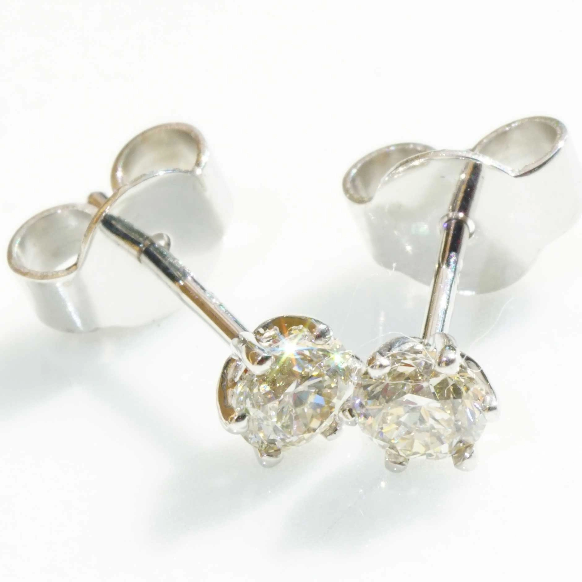 Brillant Ring Anhänger Ohrstecker 750er Weissgold Set 1.20 ct Getönt VS Silhouette Schmuck
