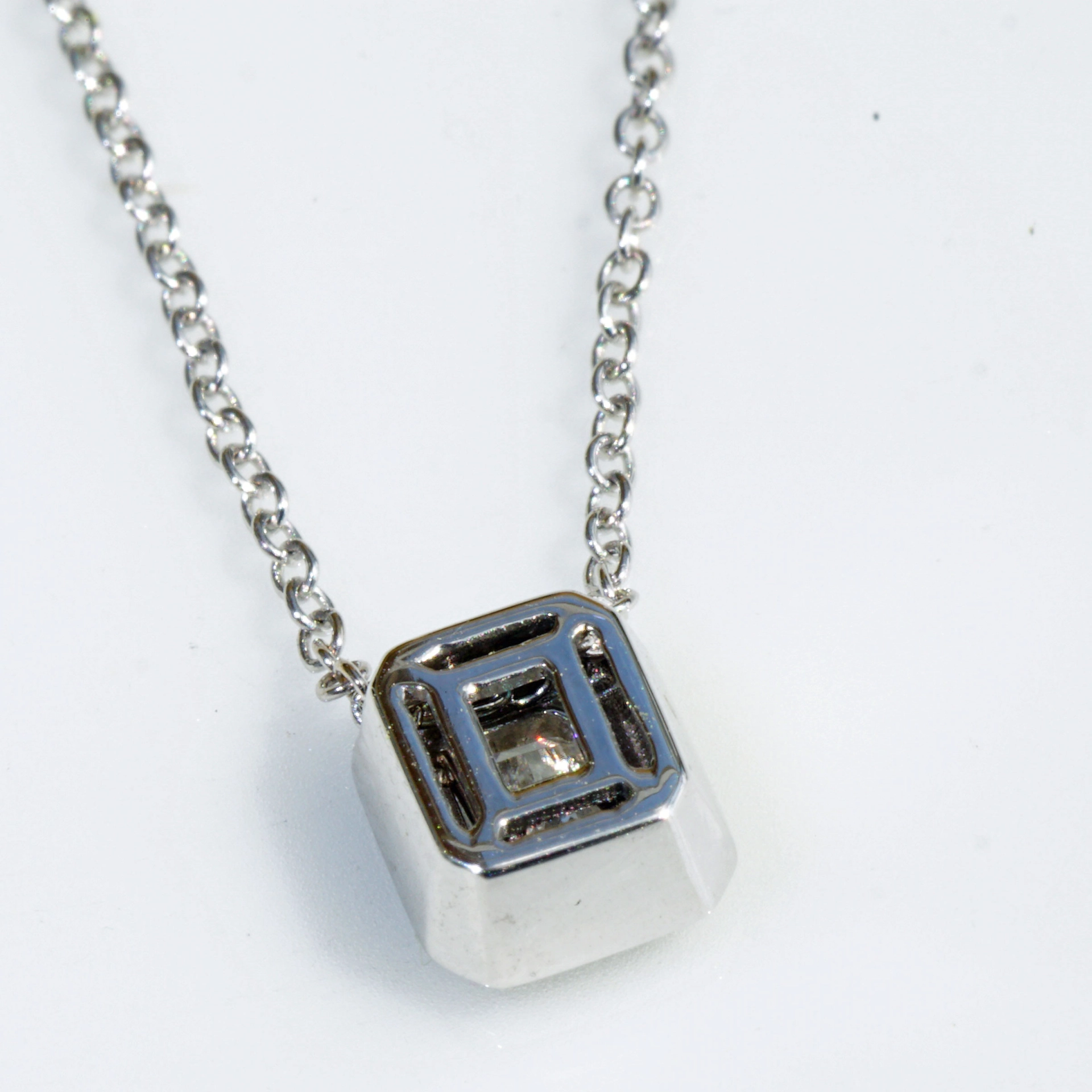 Diamant Emeraldcut Collier 0.30 ct GIA Gutachten 750er Weissgold River E VVS2