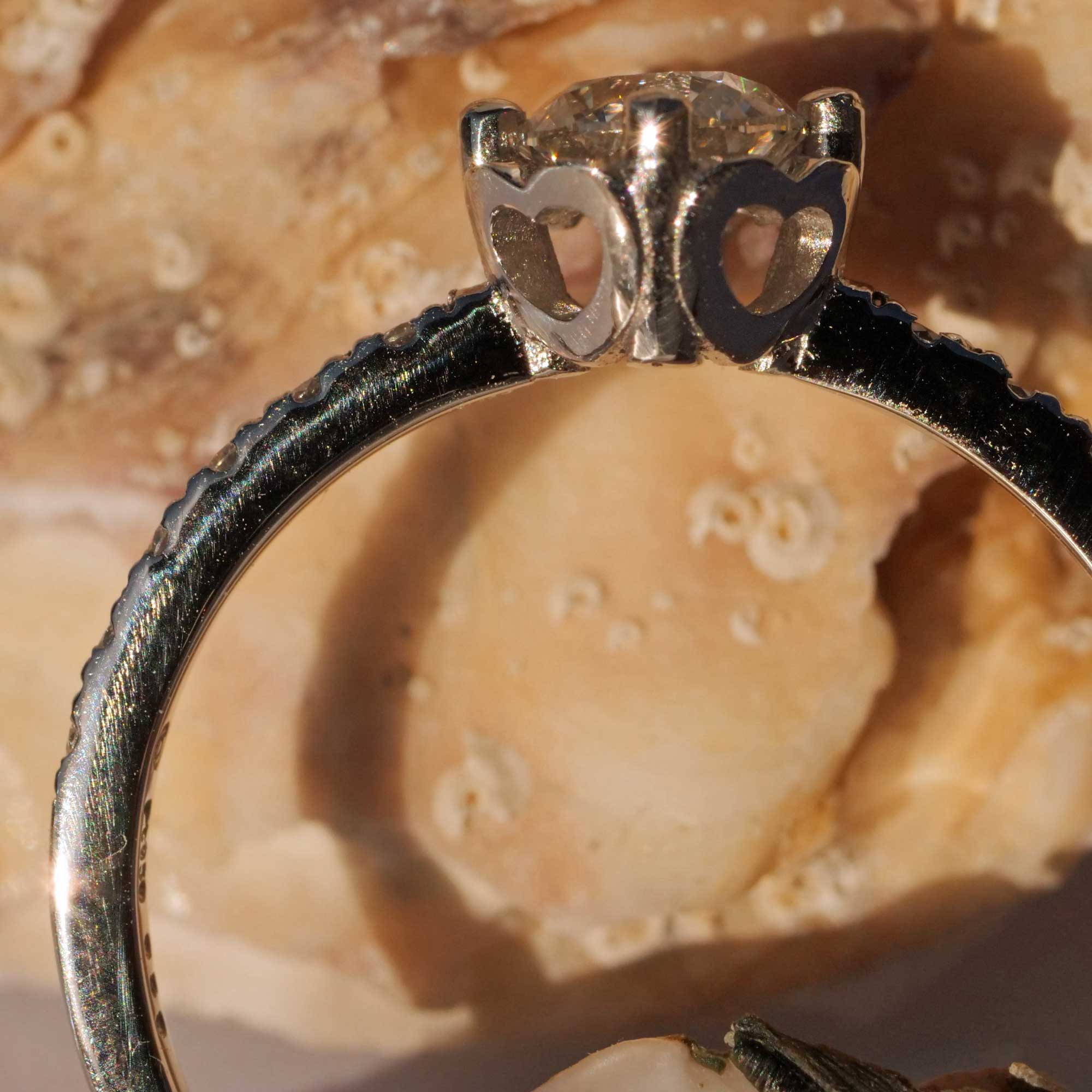 Brillant  Ring 0.59 ct G SI2 HALBKARÄTER von  Silhouette Bentner HRD Zertifikat 950er Platin  