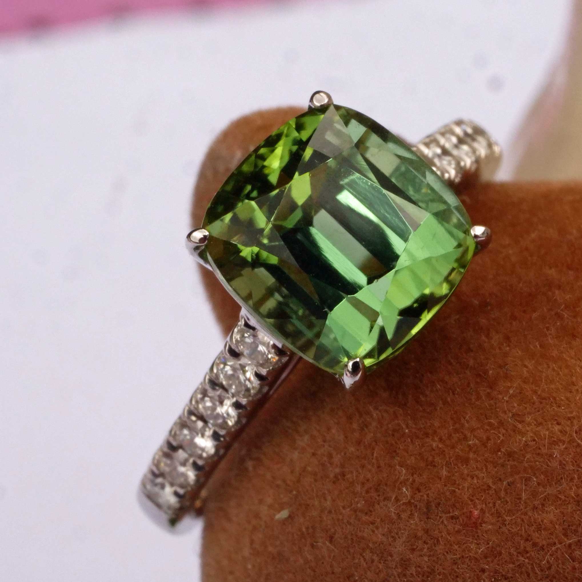 Lagun Grün-Blauer Turmalin Brillant Ring 750er Weissgold 3.90 ct 0.27 ct  Afghanistan Top Qualität