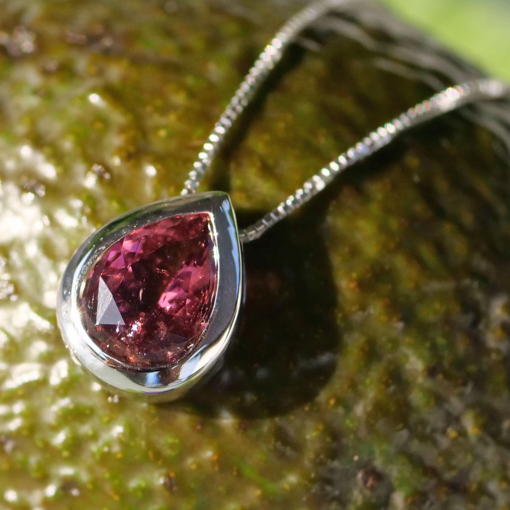Turmalin Anhänger 750er Weissgold pink AAA 16x13 mm Wahnsinns Optik!