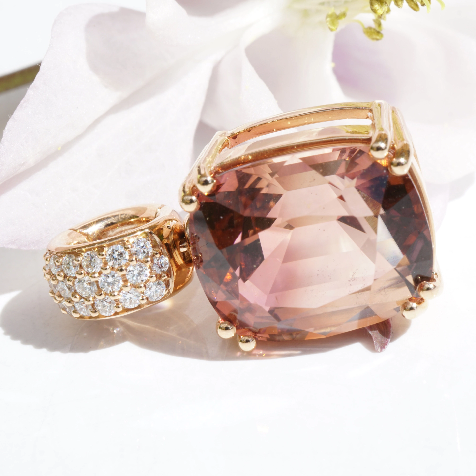 Turmalin Brillant Anhänger in 750er Roségold Sunset Beach Color 9.85 ct Afrika/Kongo