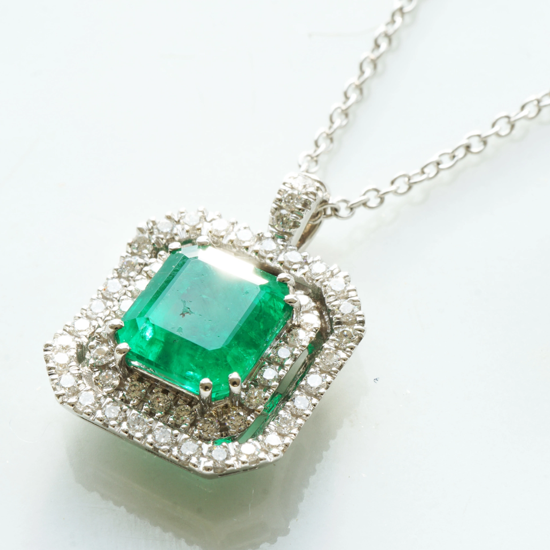 Smaragd Brillant Anhänger mit Kette 750er Weissgold 2.13 ct Panjshir/Afghanistan
