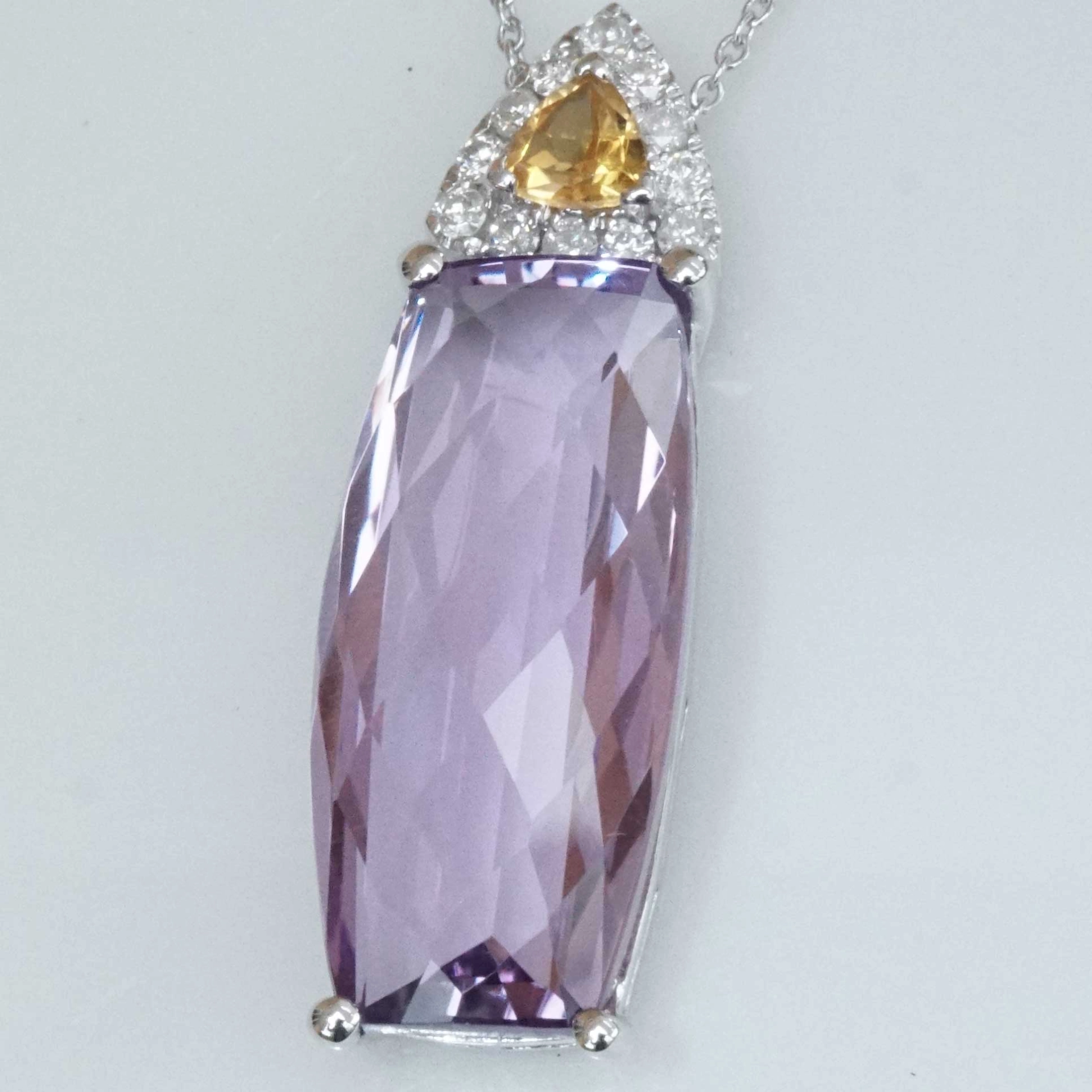 Amethyst Citrin Brillant Anhänger mit Kette 10 ct 0.10 ct 0.15 ct 750er Weissgold ....sanfte Anmut