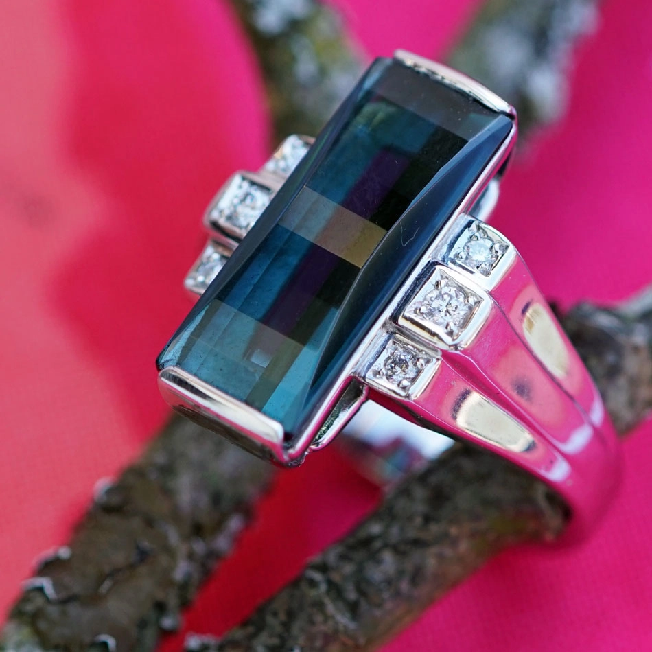 Indigolith Brillant Ring 900er-Platin 4.71 ct 0.10 ct