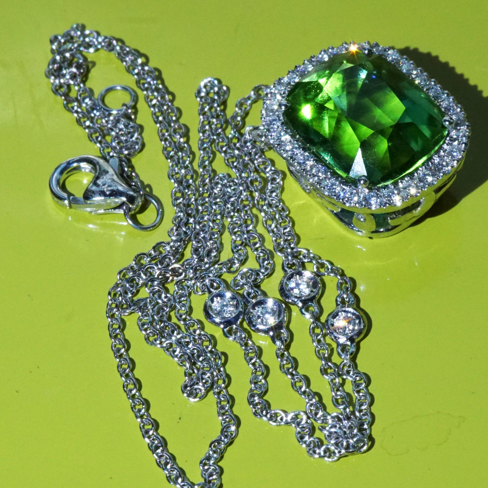 Turmalin Brillant Collier 750er Weissgold Investment lagun-grün Afghanistan 8.35 ct AAA+ Lupenrein
