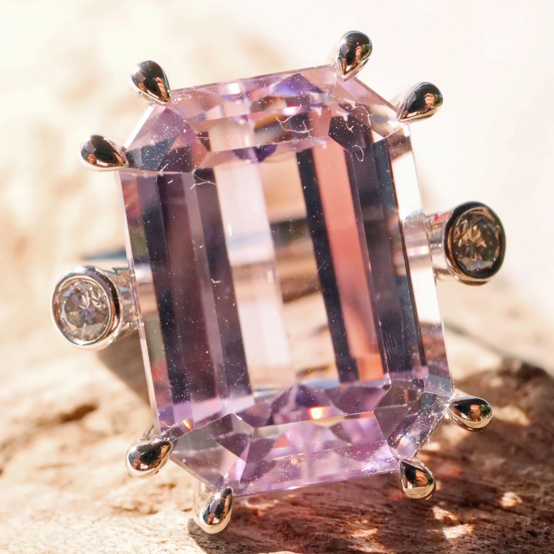 Kunzit Brillant Ring 18.64 ct 0.13 ct TW VS 750er Weissgold....Top Qualität stilsicher schön