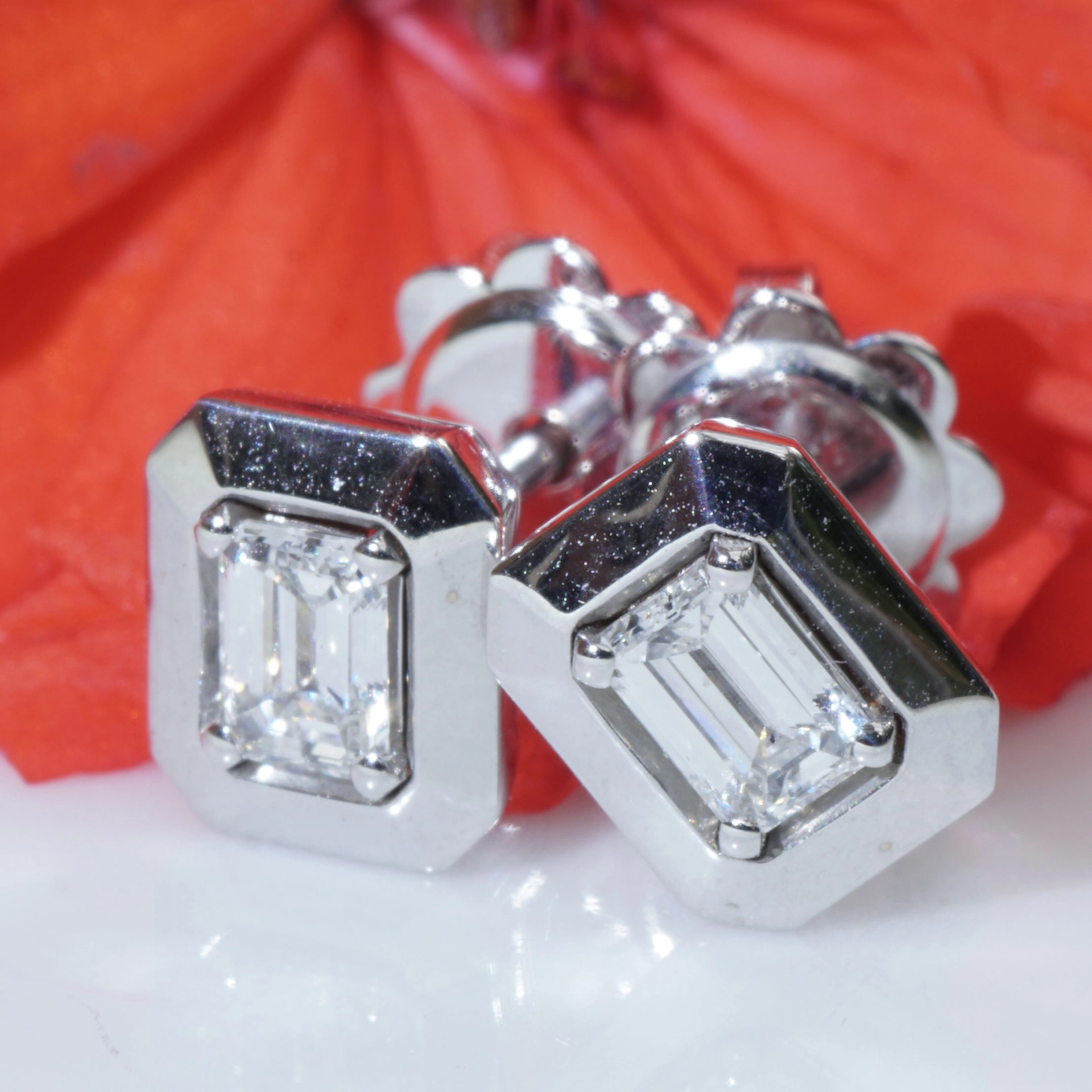 Diamant Emeraldcut Ohrstecker 0.40 ct 750er Weissgold TW VS made in Italy massiv
