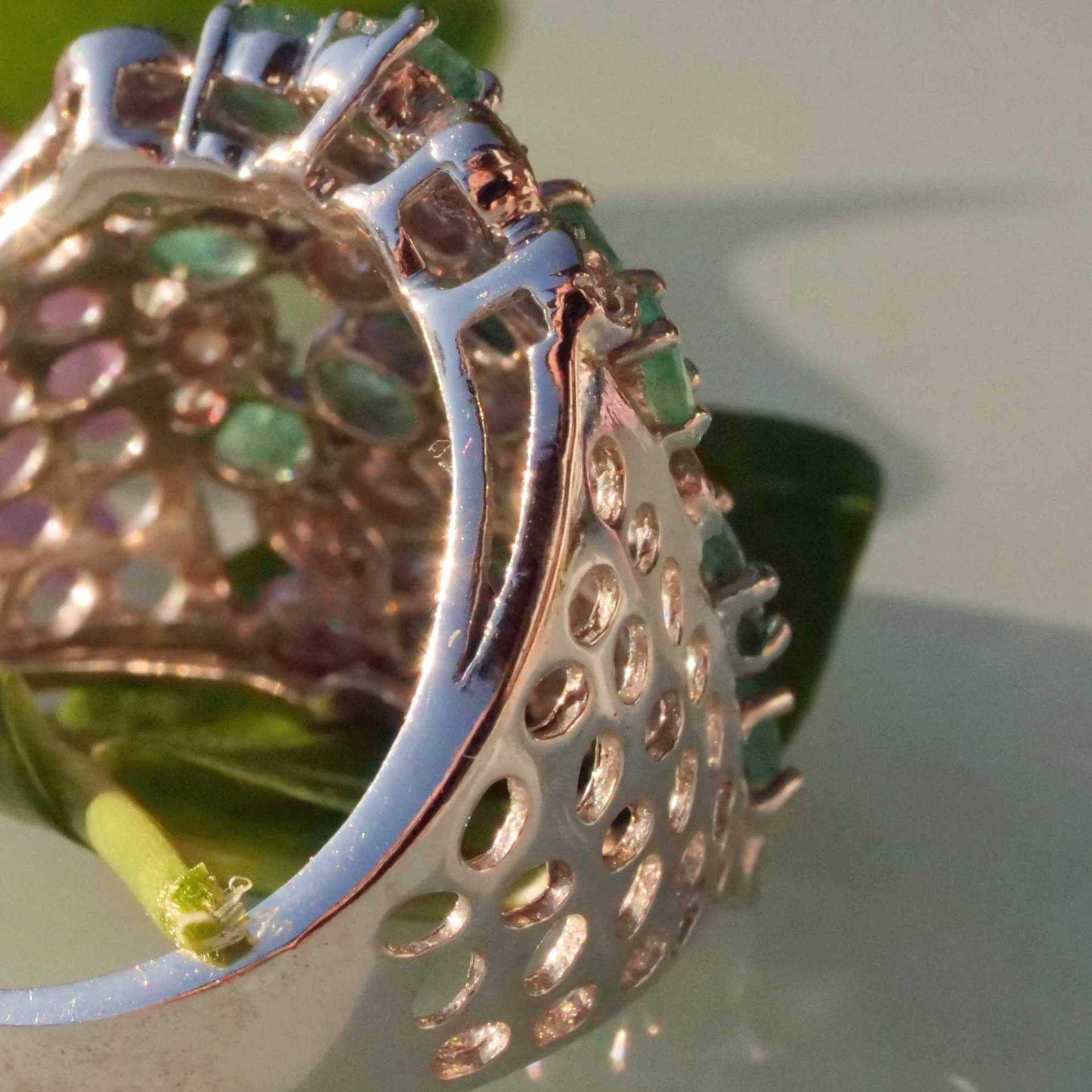 Smaragd Brillant Ring 750er Weissgold repräsentative florale Form 22 x 23 mm 0.40 2.50 ct