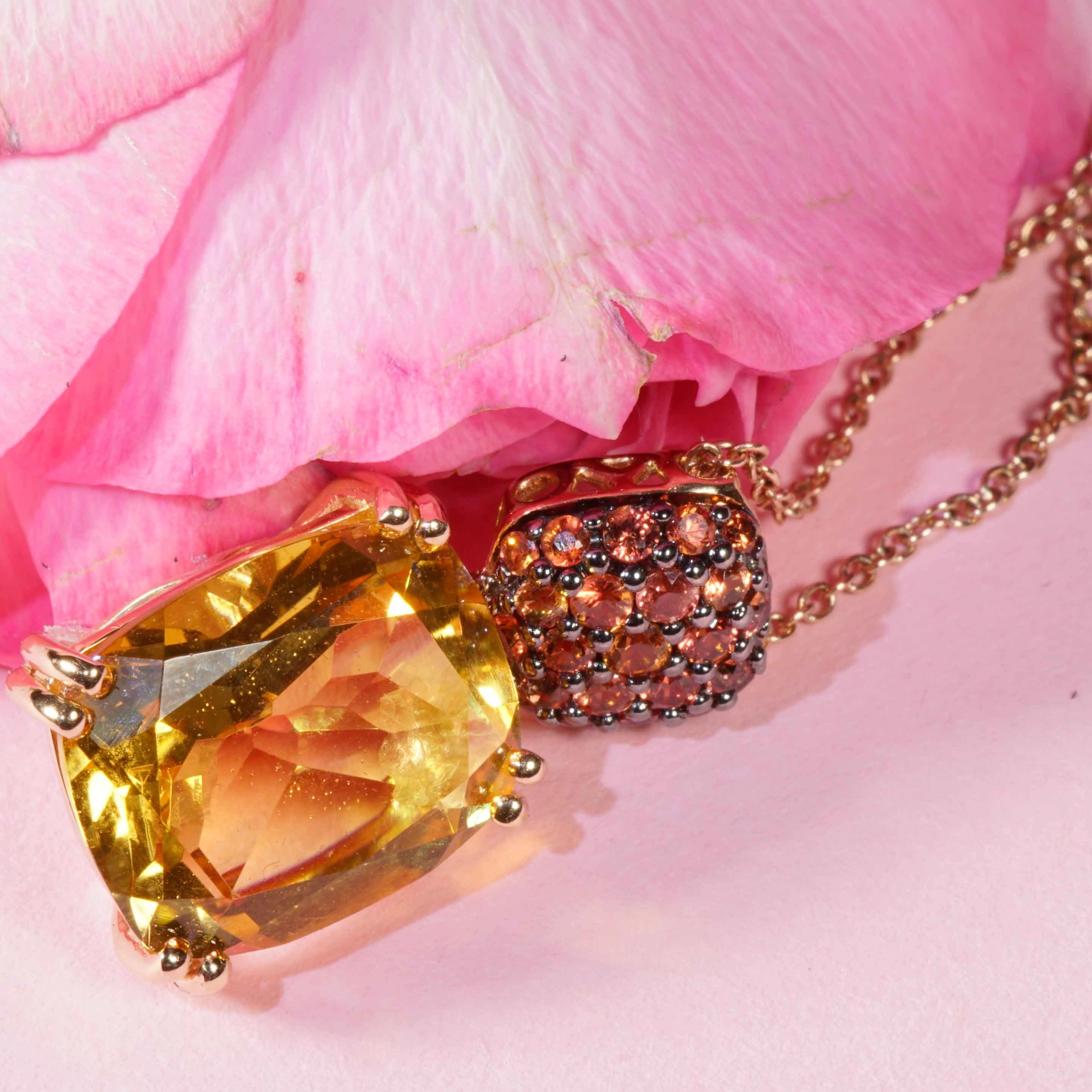 Collier Citrin Saphir 750er Rosegold...so edel und verzaubert den Tag....4.64 ct 0.42 ct