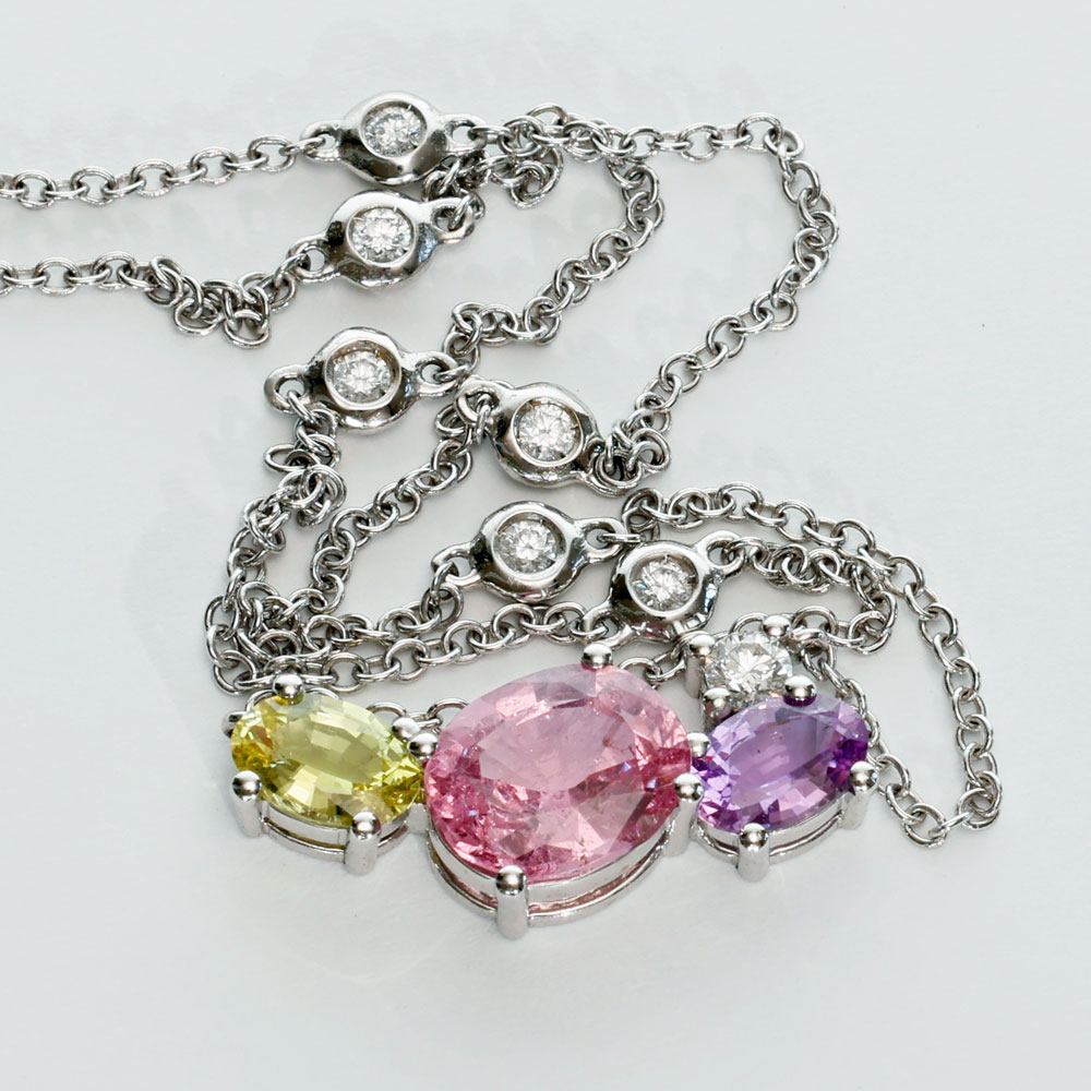 Saphir Spinell Brillant Collier 750er Weissgold 2.60 ct 0.20 ct Ilakaka Mine Madagascar gelb lila NATURFARBE und Tadschikistan