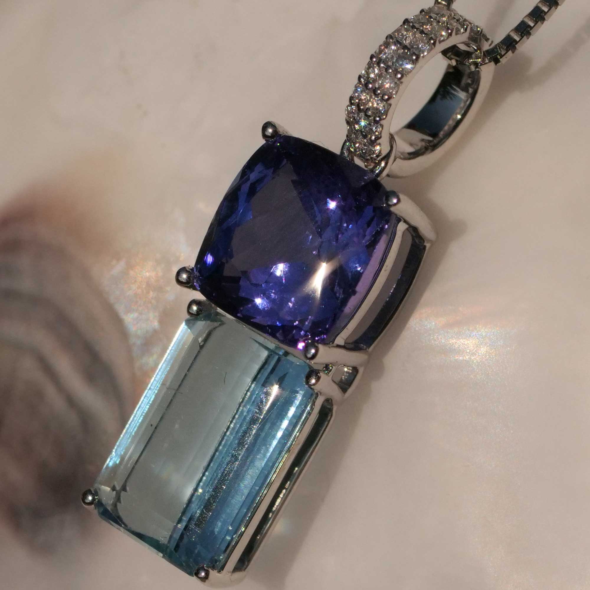 Aquamarin Tansanit Brillant Anhänger 750er Weissgold aus Tansania und Brasilien..was für Farben