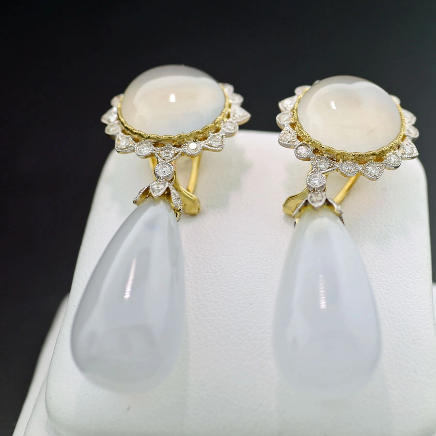 *White Calzedonia*Ohrhänger Vollschliff Brillanten 0.80 ct 750er-Gold