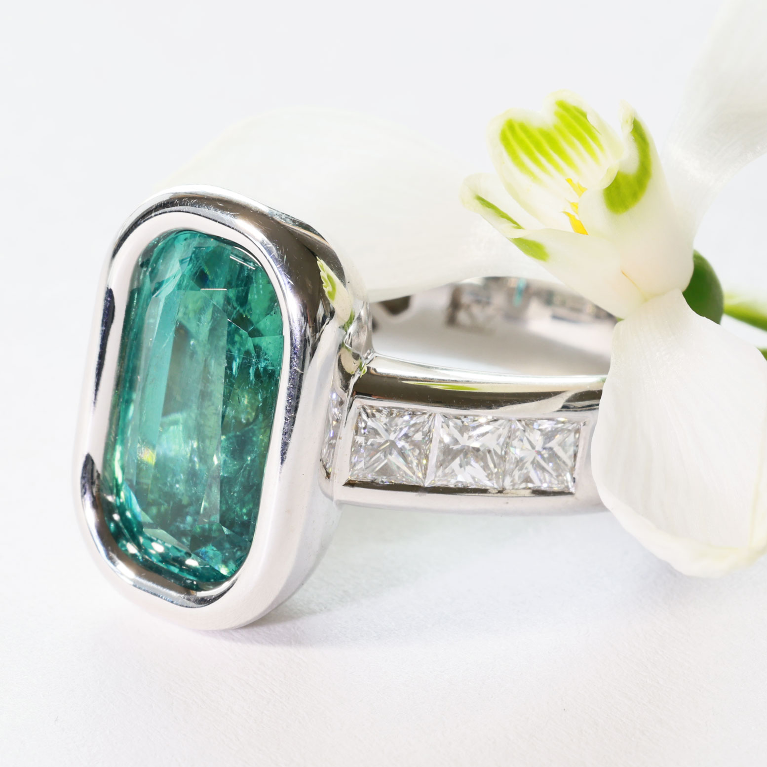  Neonblauer Turmalin Diamant Ring 750er Weissgold Afghanistan 8.05 ct Investment Edelstein selten