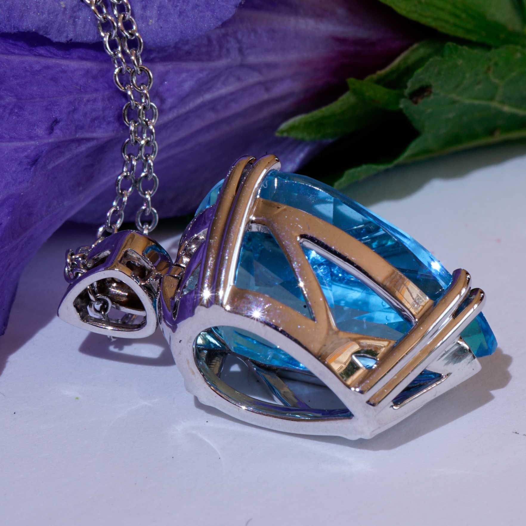 Blautopas Brillant Anhänger 750er Weissgold 14 ct 0.11 ct ...Aqua Wasser Brillanz Tropfenform 