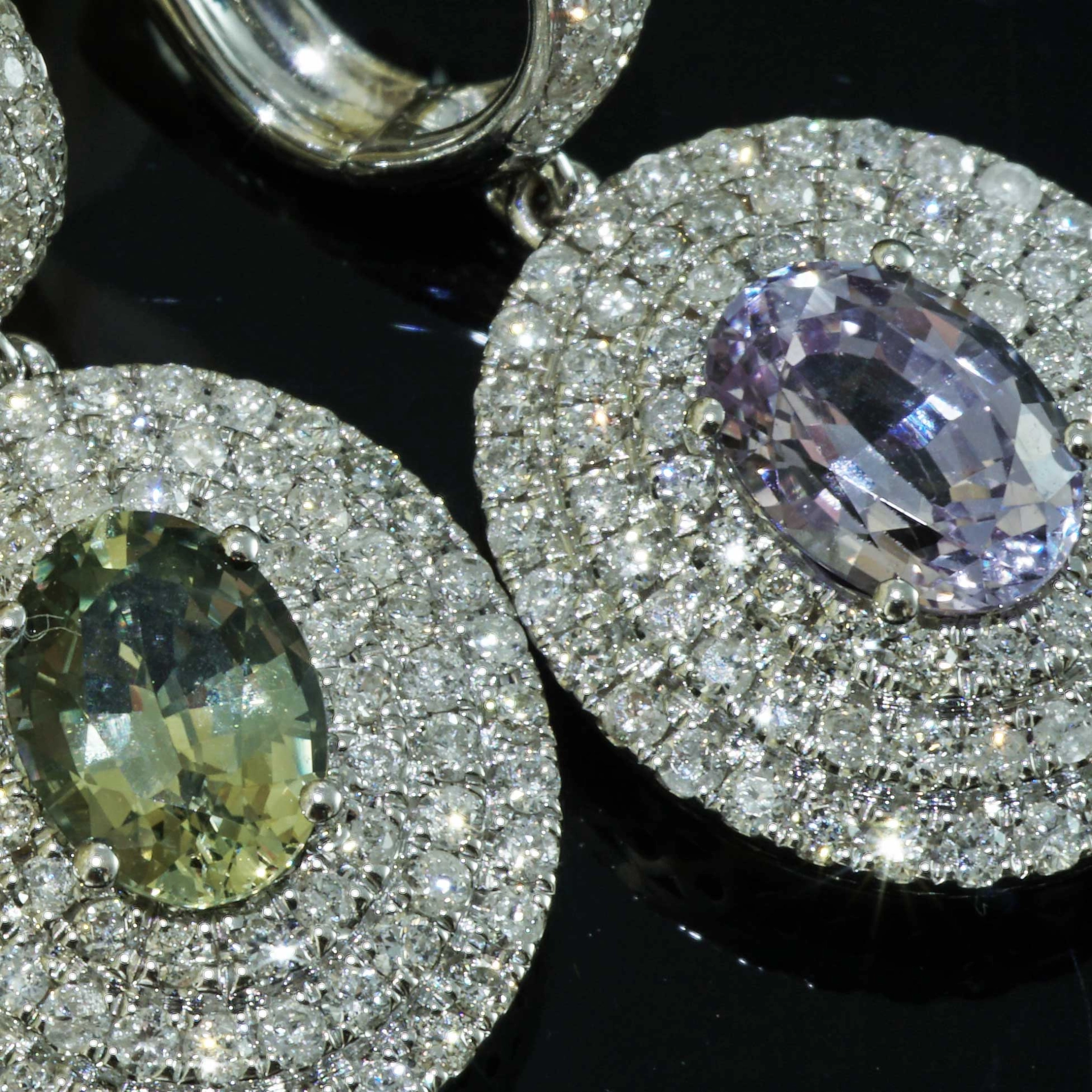 Saphir Brillant Ohrhänger 750er Weissgold aus der Ilakaka Mine Madagascar grün lavendel NATURFARBE
