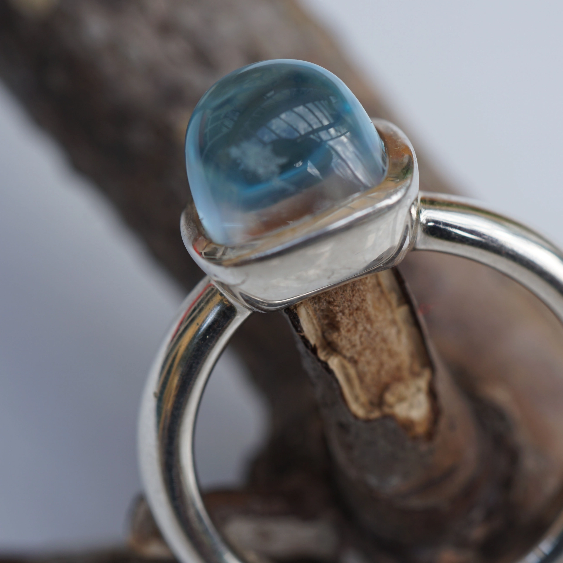 CHILANGO RING TUTENCHAMUN Blautopas mit Perlmut unterlegt  925er Silber neu mit orig. Etui massiv