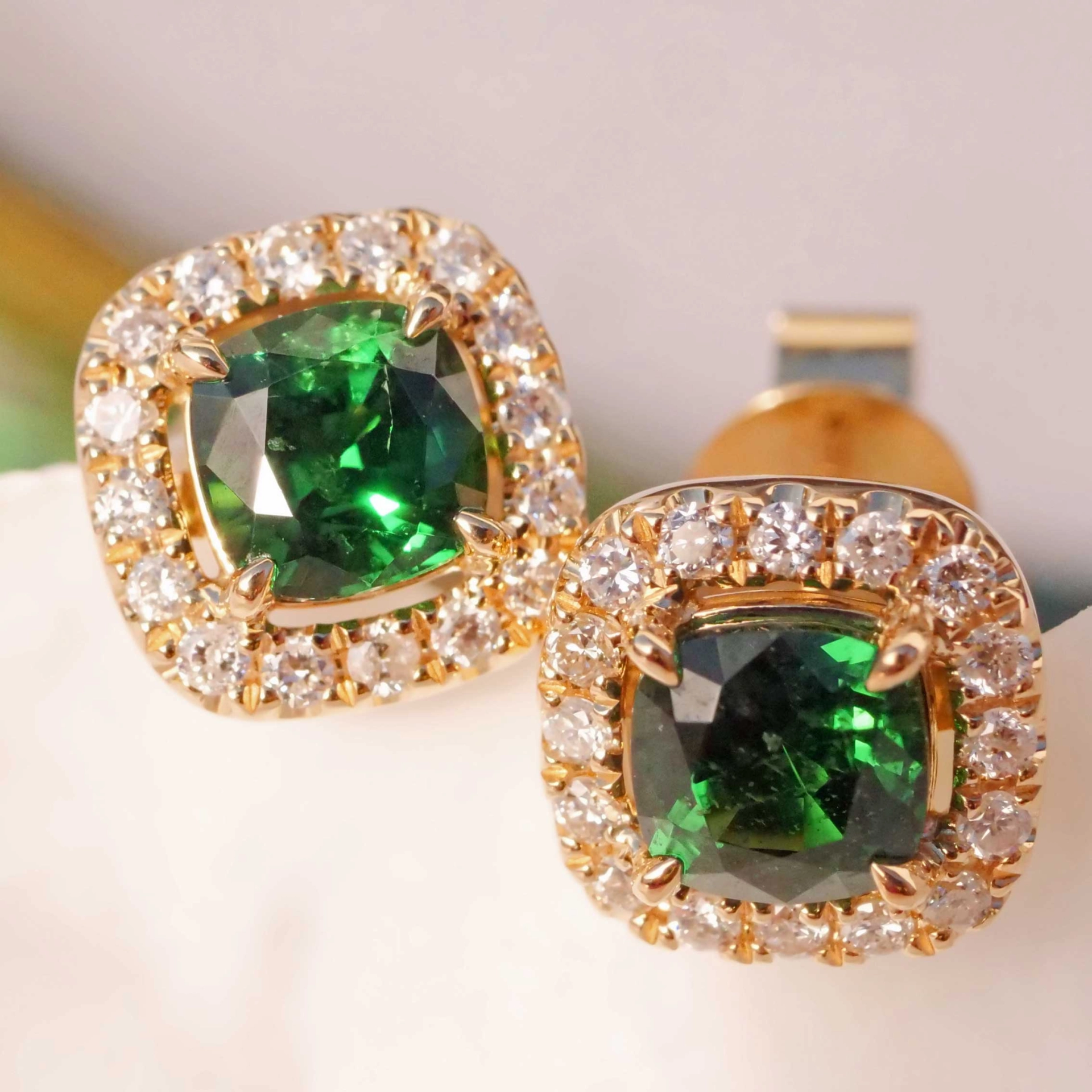 Tsavorith Brillant Ohrstecker 750er Gelbgold 1.42 ct 0.25 ct ...mit der gewaltigen Leuchtkraft