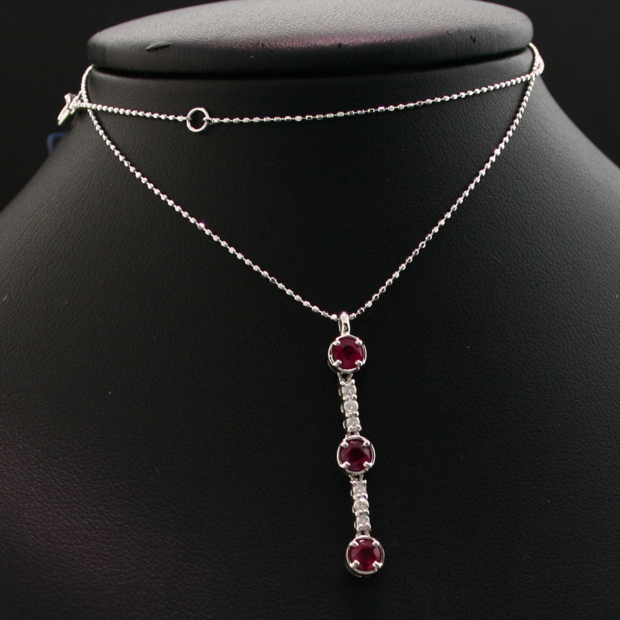 Rubin-Brillant-Anhänger mit Kette, 750er-Gold, 18 kt Weißgold,