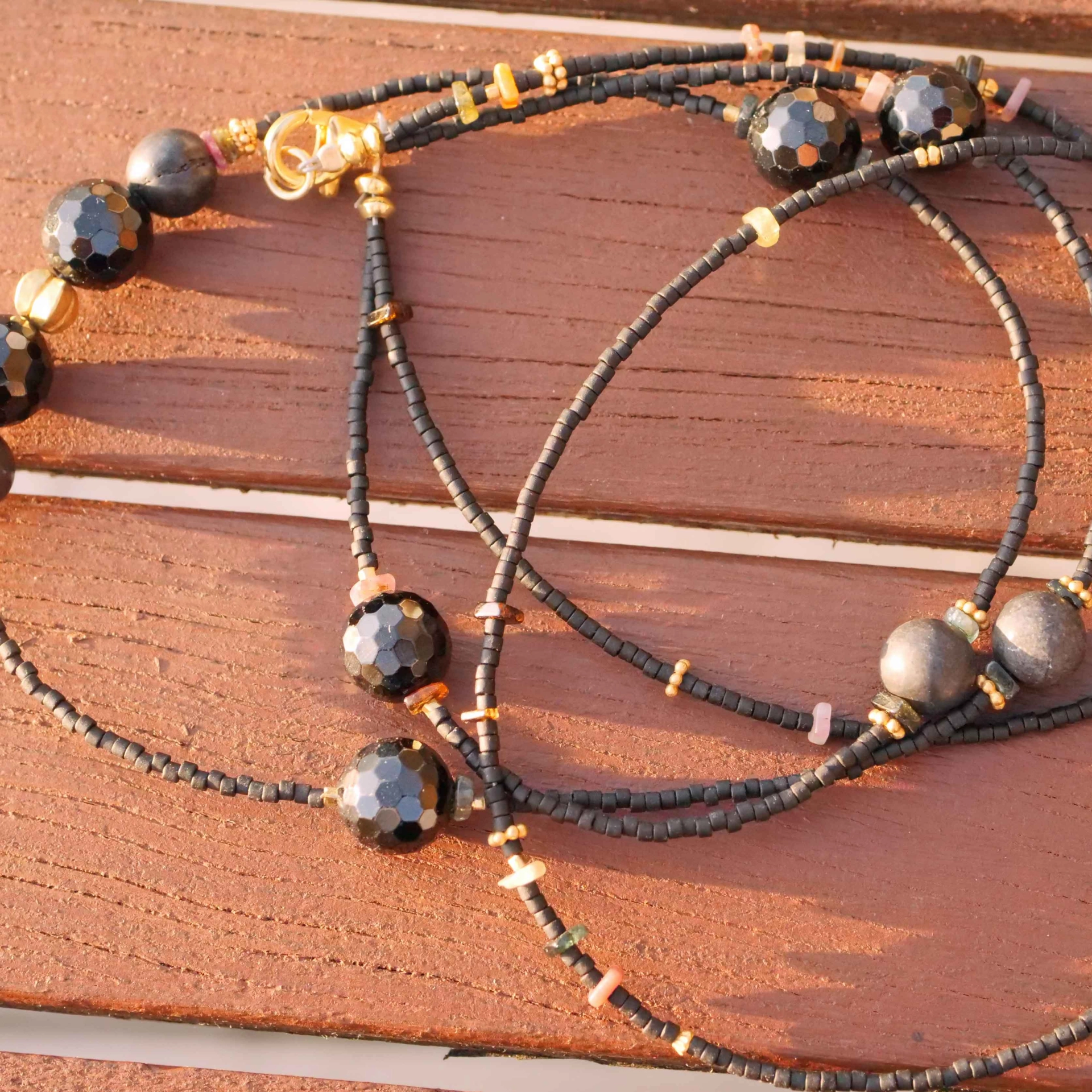 Feingold Schungit Turmalin Collier doppelreihig mit 999er Feingold Elementen