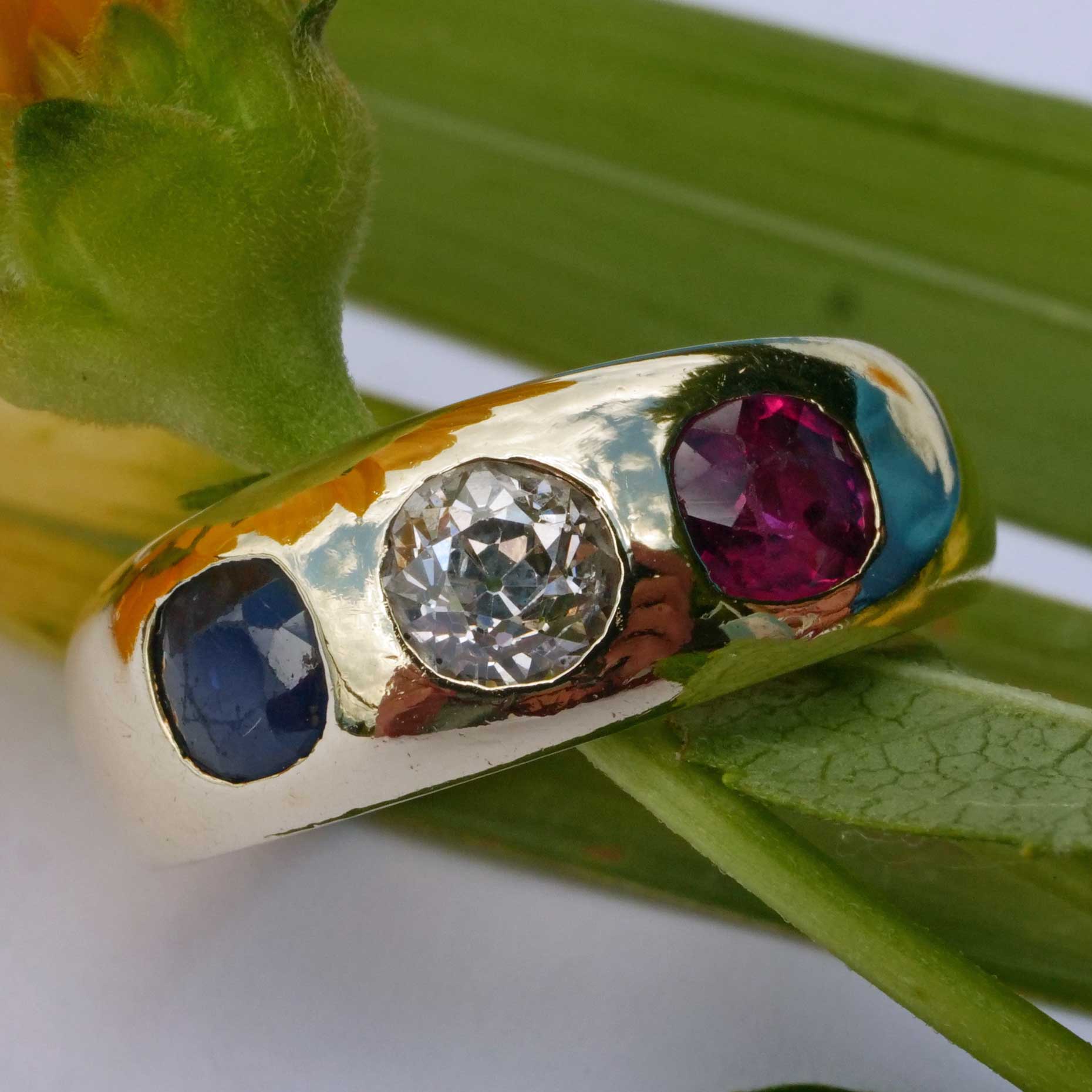 Saphir Rubin Altschliff Brillant Band Ring 585er Gelbgold...schöne Edelstein Qualitäten poliert
