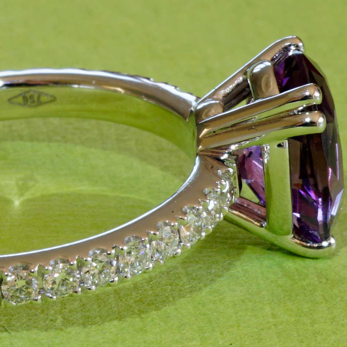 Violetter Amethyst Brillant Ring 750er Weissgold 1.50 ct 0.33 ct  made in Italy...Edelschmiede 