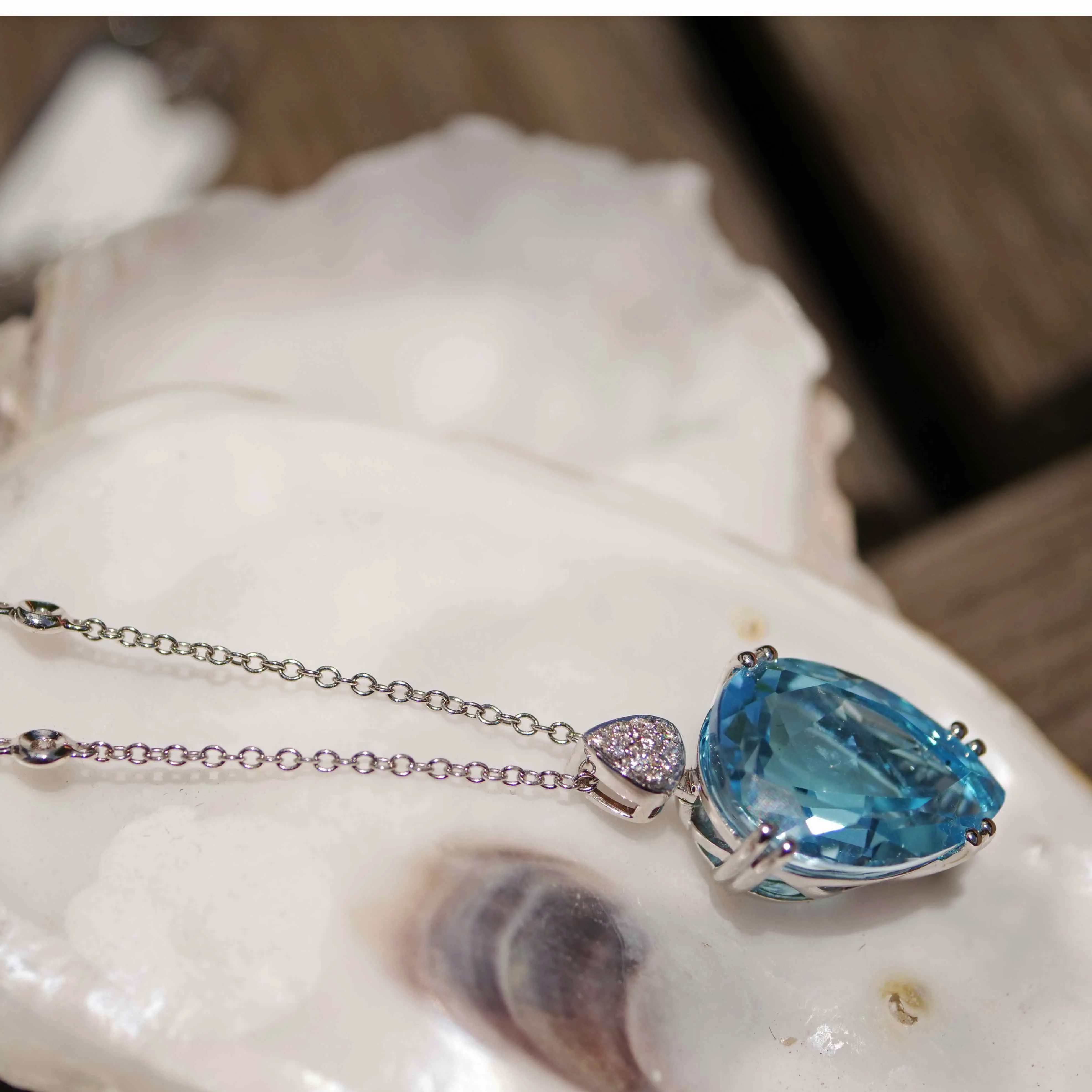 Blautopas Brillant Anhänger 750er Weissgold 14 ct 0.11 ct ...Aqua Wasser Brillanz Tropfenform 