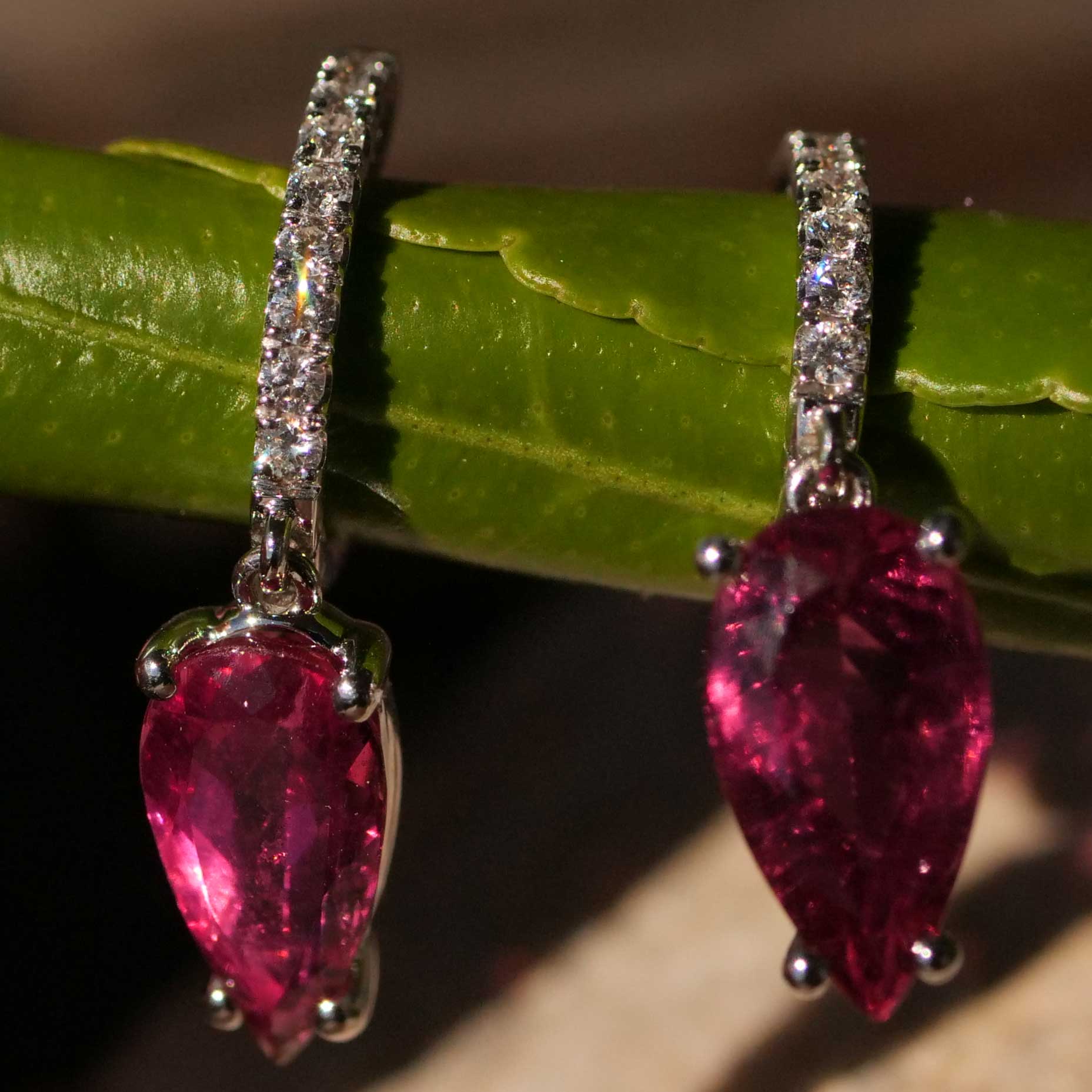Rubelith Brillant Ohrhänger 3.59 ct 0.25 ct - Tolle Qualität pink-rot 750er Weissgold...ultraschön
