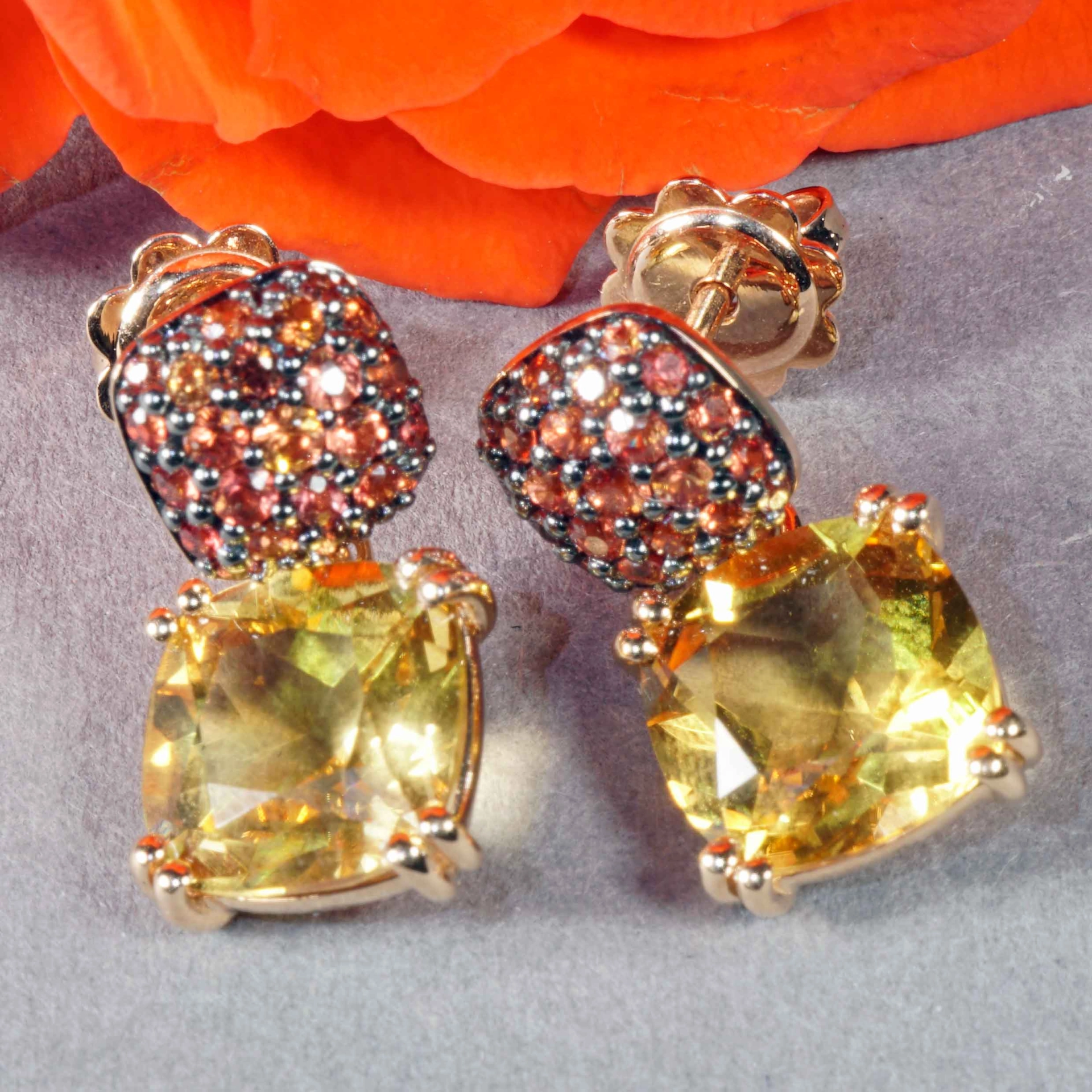 Ohrhänger Citrin Saphir 750er Rosegold...so edel und verzaubern den Tag..5.22 ct 0.81 ct