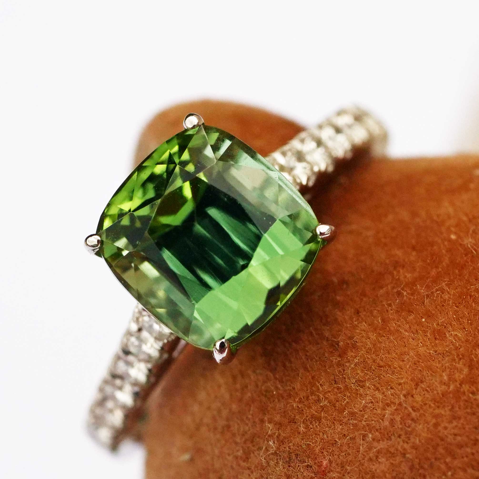 Lagun Grün-Blauer Turmalin Brillant Ring 750er Weissgold 3.90 ct 0.27 ct  Afghanistan Top Qualität