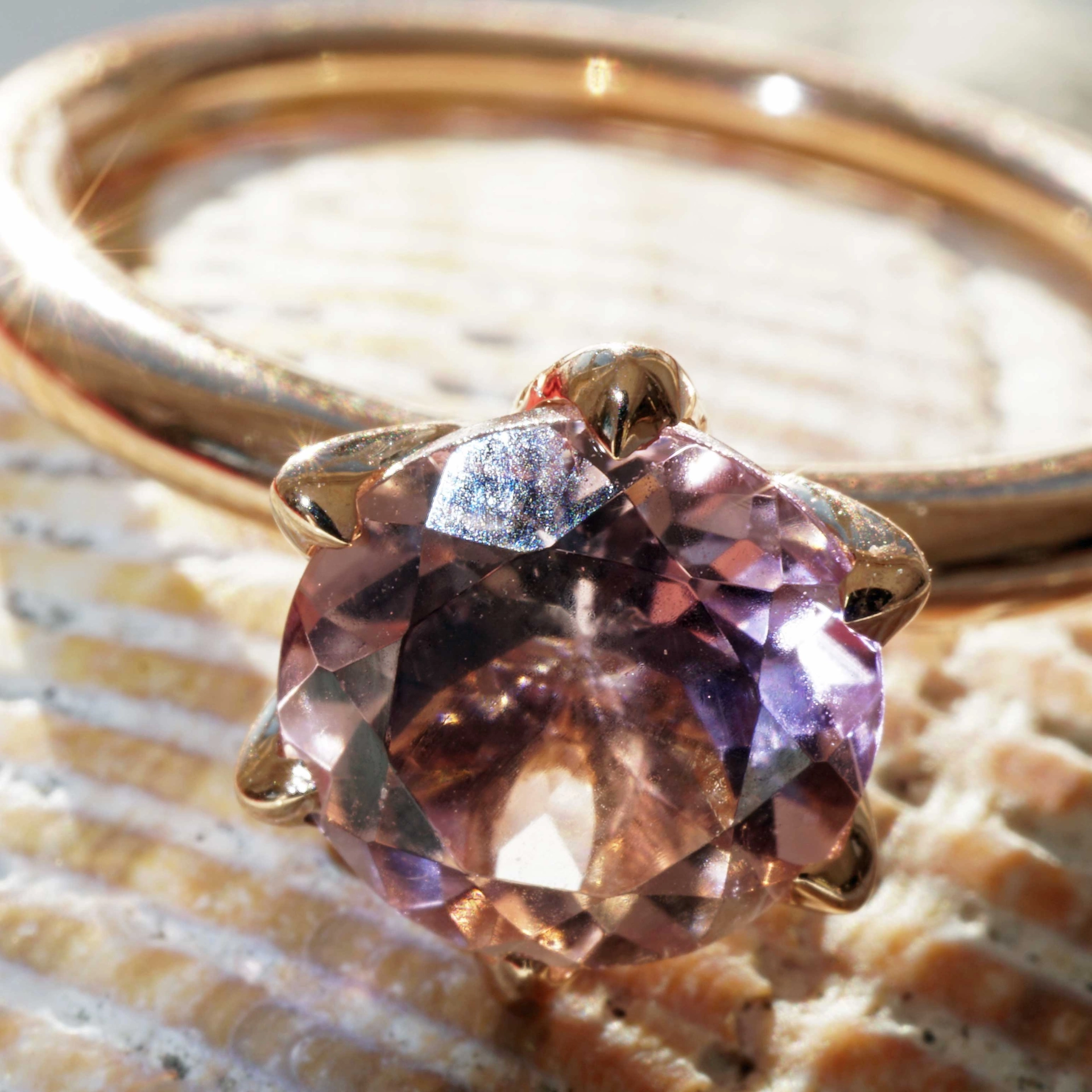 Bestseller Kombinationsring..pink Turmalin Ring in 750er Rosegold hergestellt in Valenza...toll mass