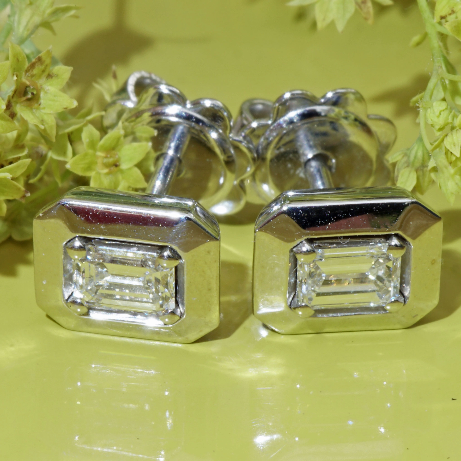 Diamant Emeraldcut Ohrstecker 0.40 ct 750er Weissgold TW VS made in Italy massiv