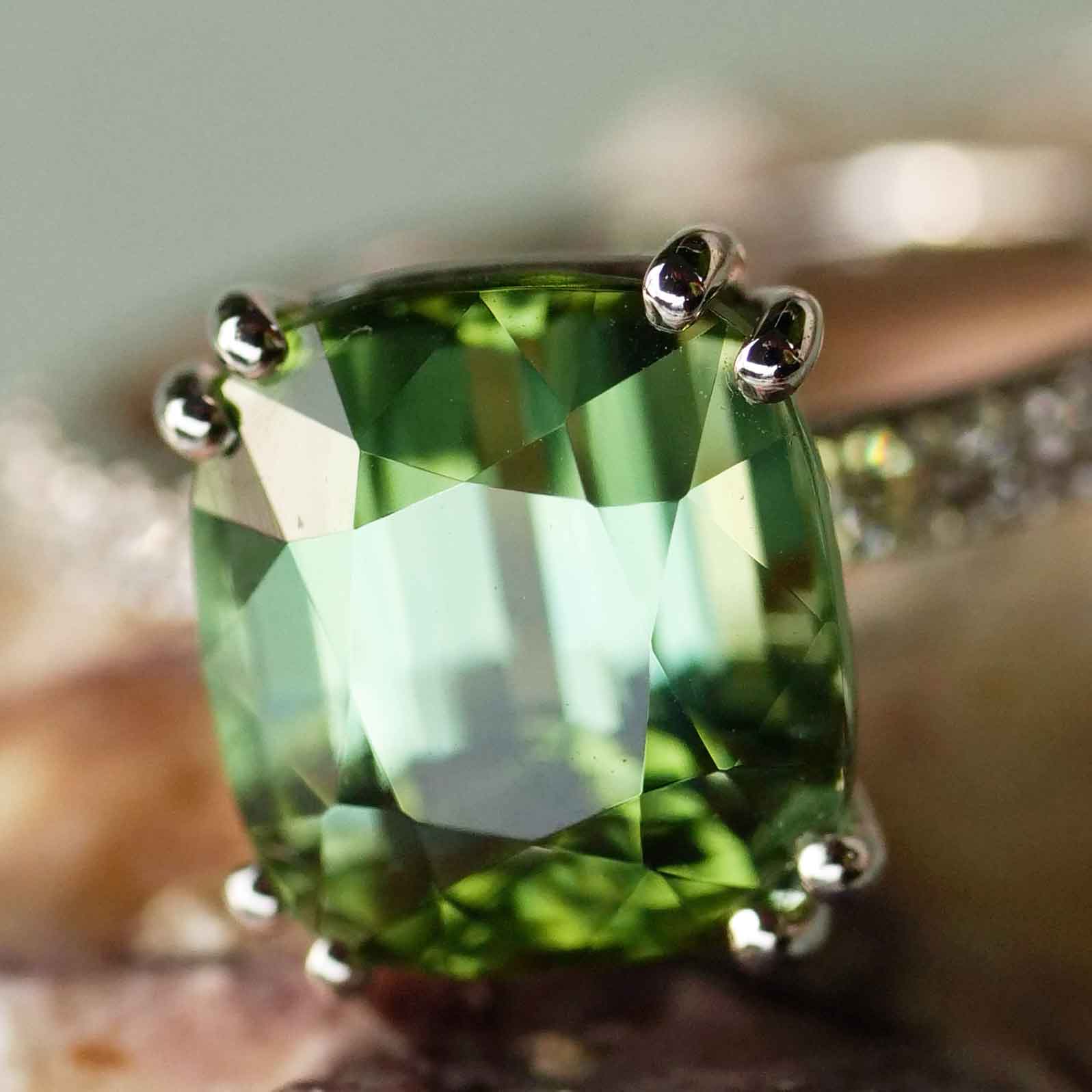 Lagun Grün-Blauer Turmalin Brillant Ring 750er Weissgold 4.86 ct 0.33 ct  made in Italy...Edelschmiede 