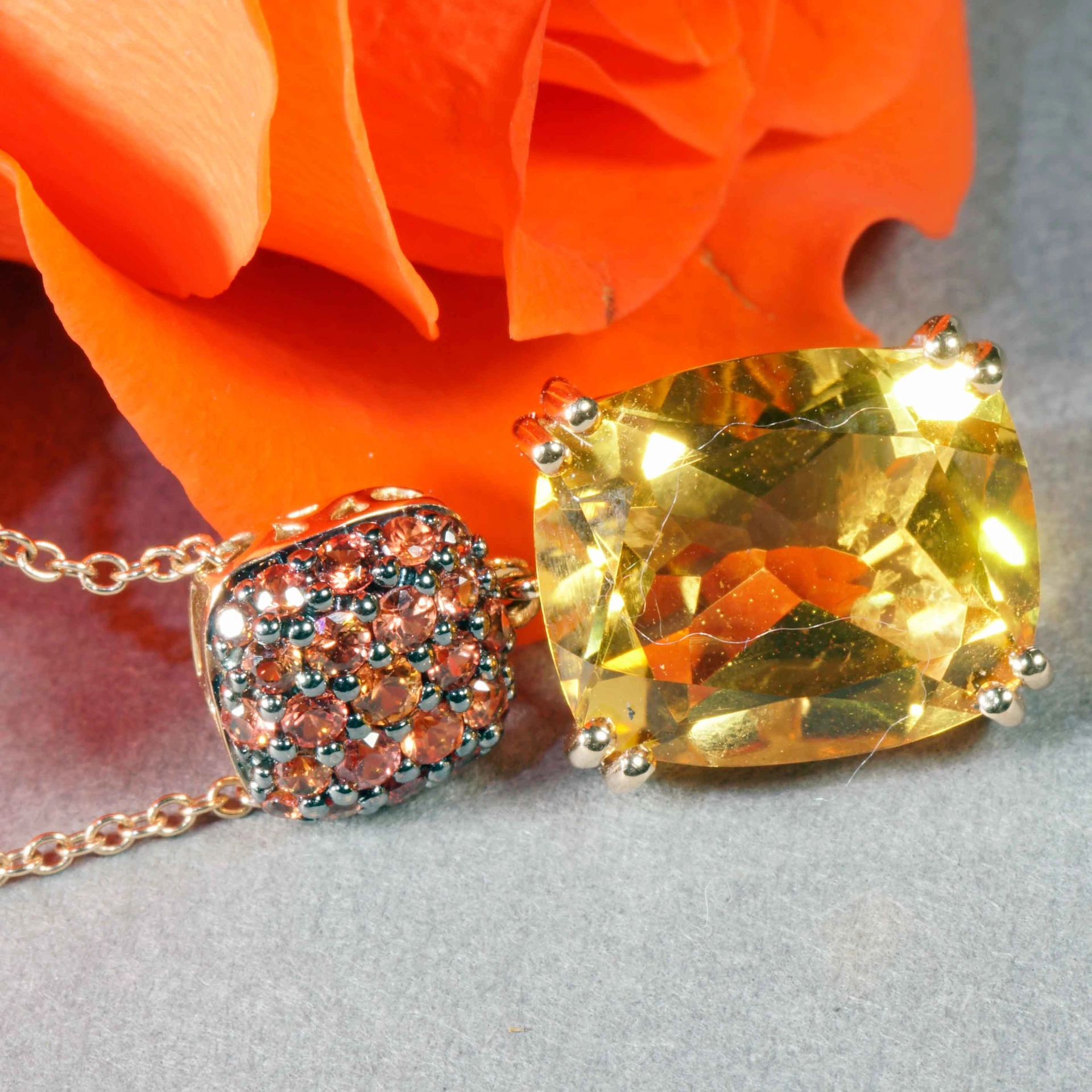 Collier Citrin Saphir 750er Rosegold...so edel und verzaubert den Tag....4.64 ct 0.42 ct