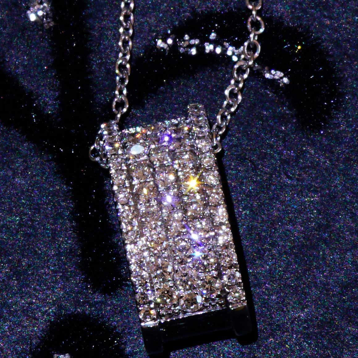 Brillant Collier 0.35 ct TW VS Weissgold 750er Modernes Design....macht Trage Spaß !!! 