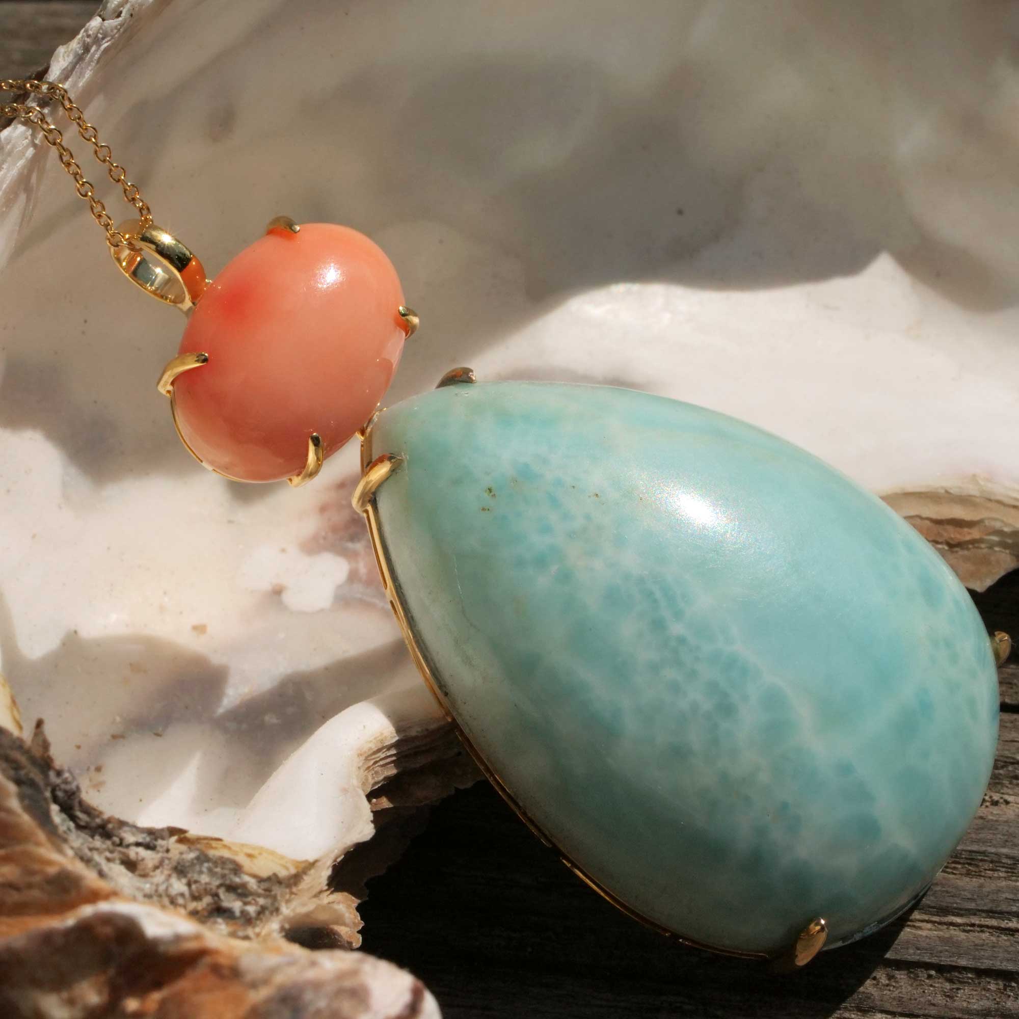 XL Larimar Koralle Anhänger 105 ct 9 ct in 585er Gelbgold...hat Potential zum Lieblingsstück zu werden