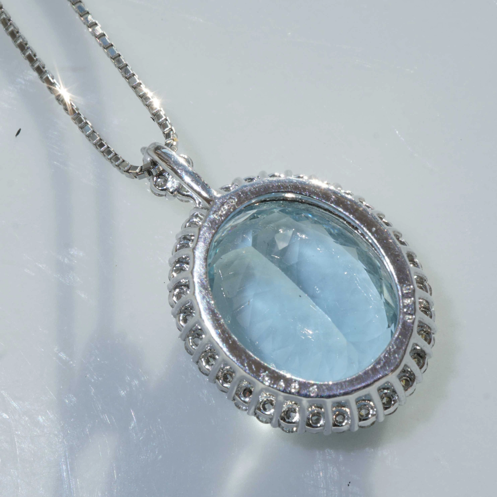 Santa Maria Aquamarin Brillant Anhänger 7.4 ct 0.35 ct Platin 950er mit Kette