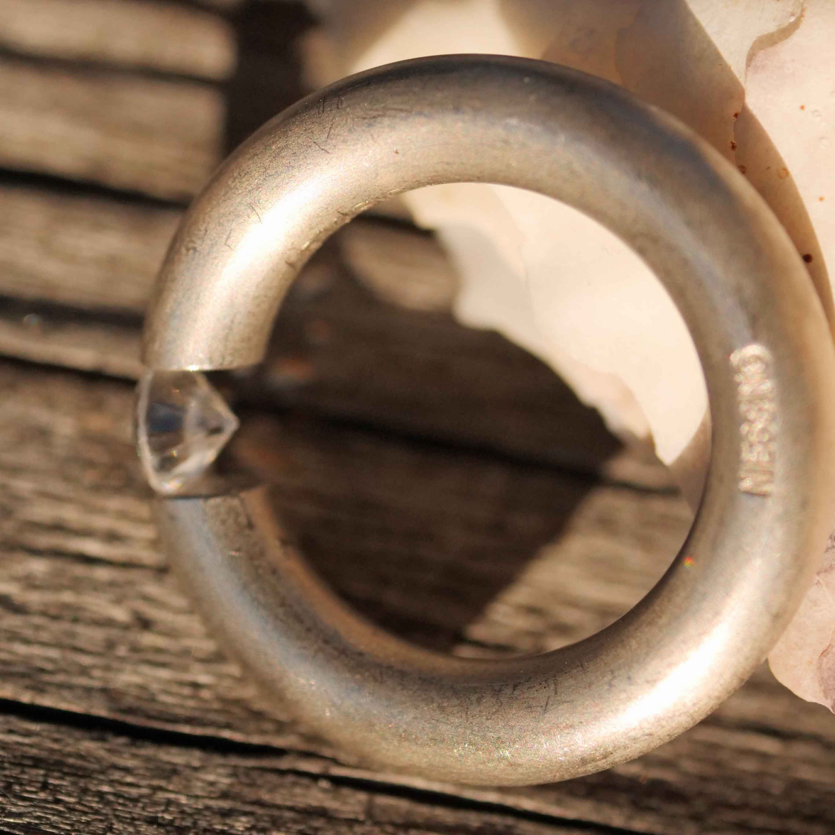 Niessing 0.8 Karäter Zirkonia Rund Spannring 925er Silber grau mattiert neuwertig punziert 