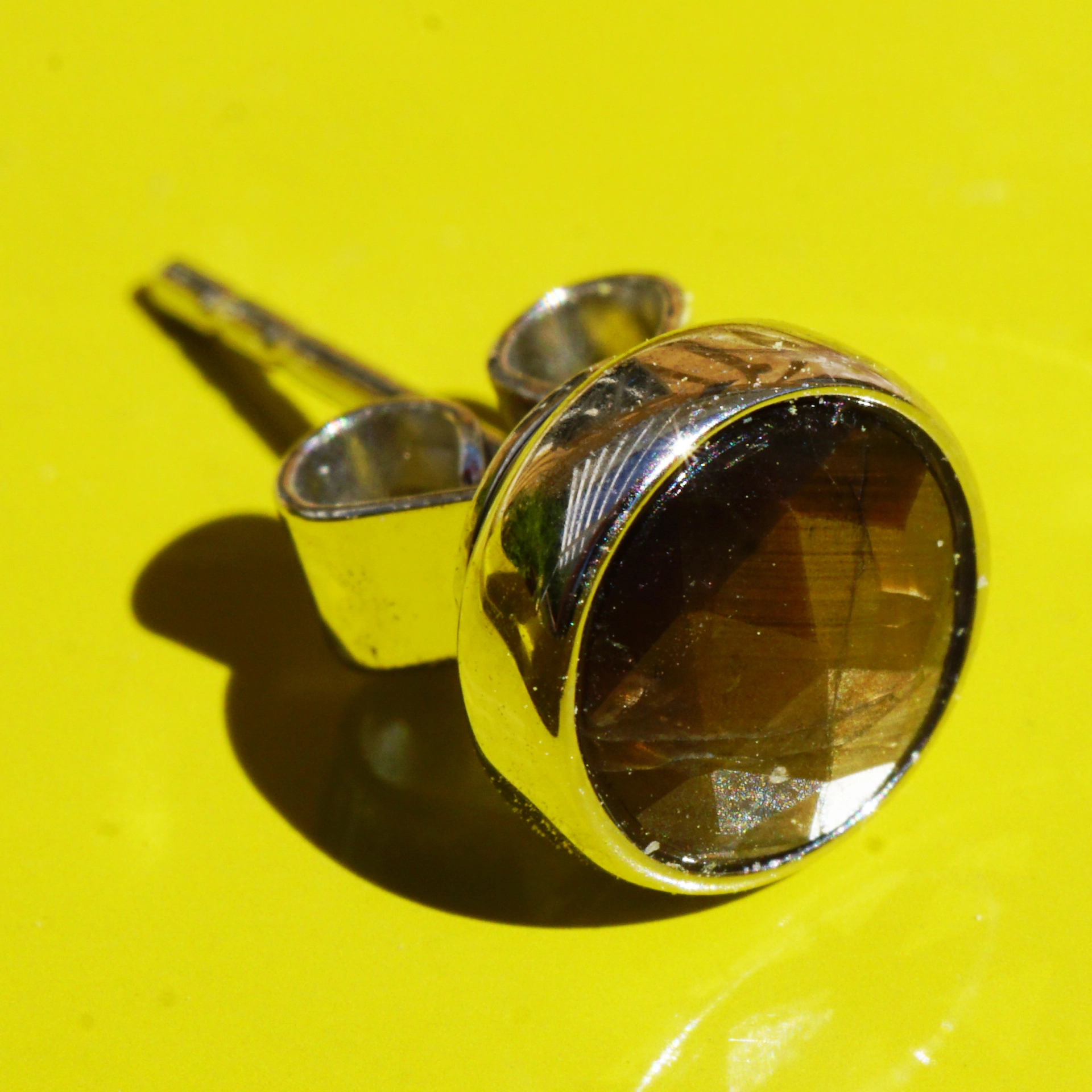 Saphir Ohrstecker in 750er Weissgold einzeln  1.04 ct AAA+ seltene coole Goldfarbe unbehandelt