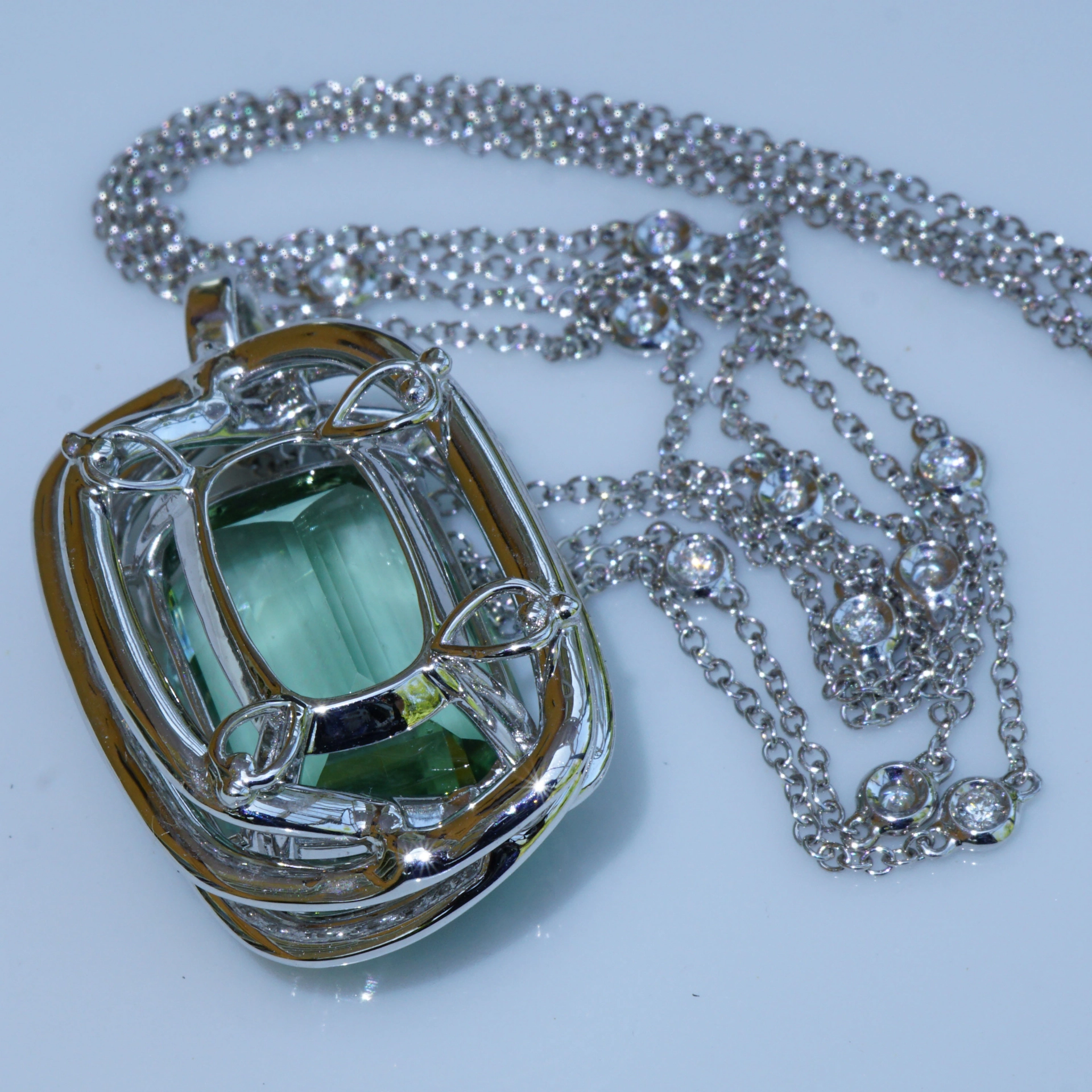 Turmalin Brillant Collier 750er Weissgold 21 ct 2.10 ct MEER SCHAUMGRÜN...ein Investment