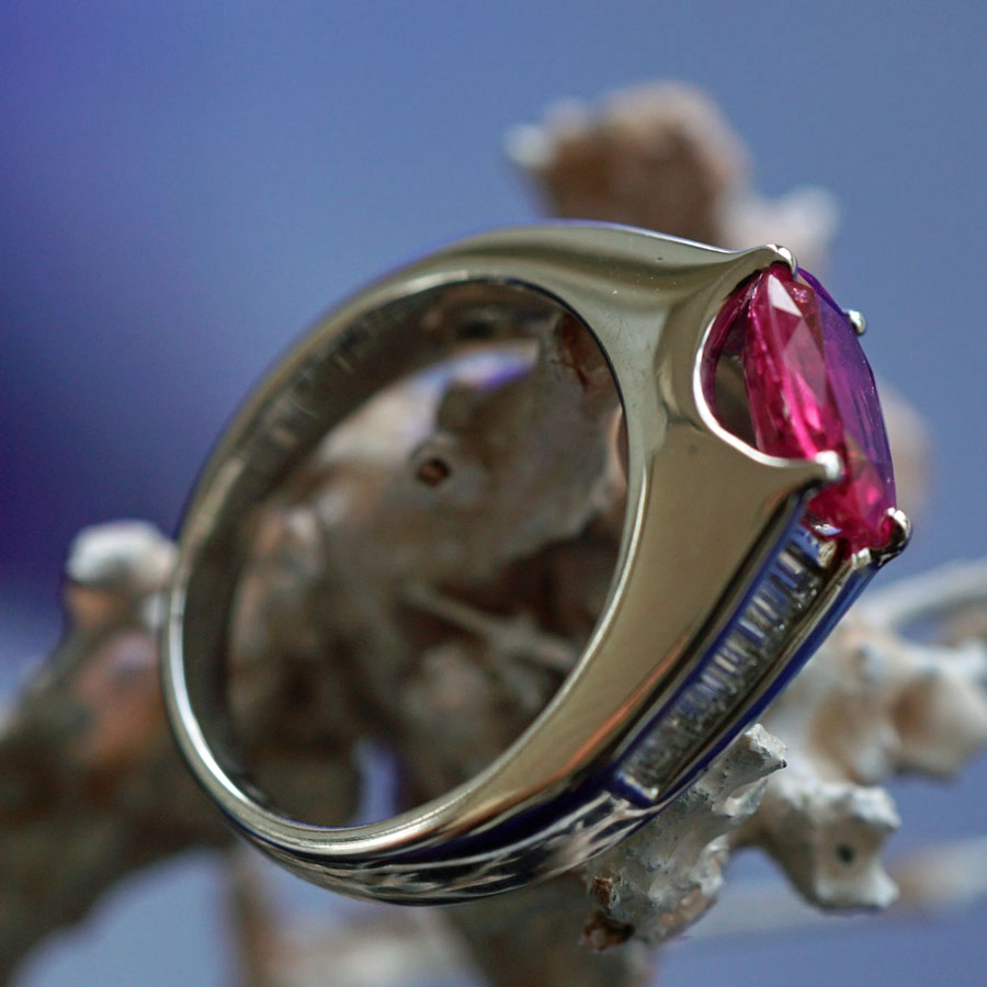 Rubin Diamant Ring in 900er Platin 1.55 ct 0.22 ct AAA+ Brillanz Top leuchtend rot-pink