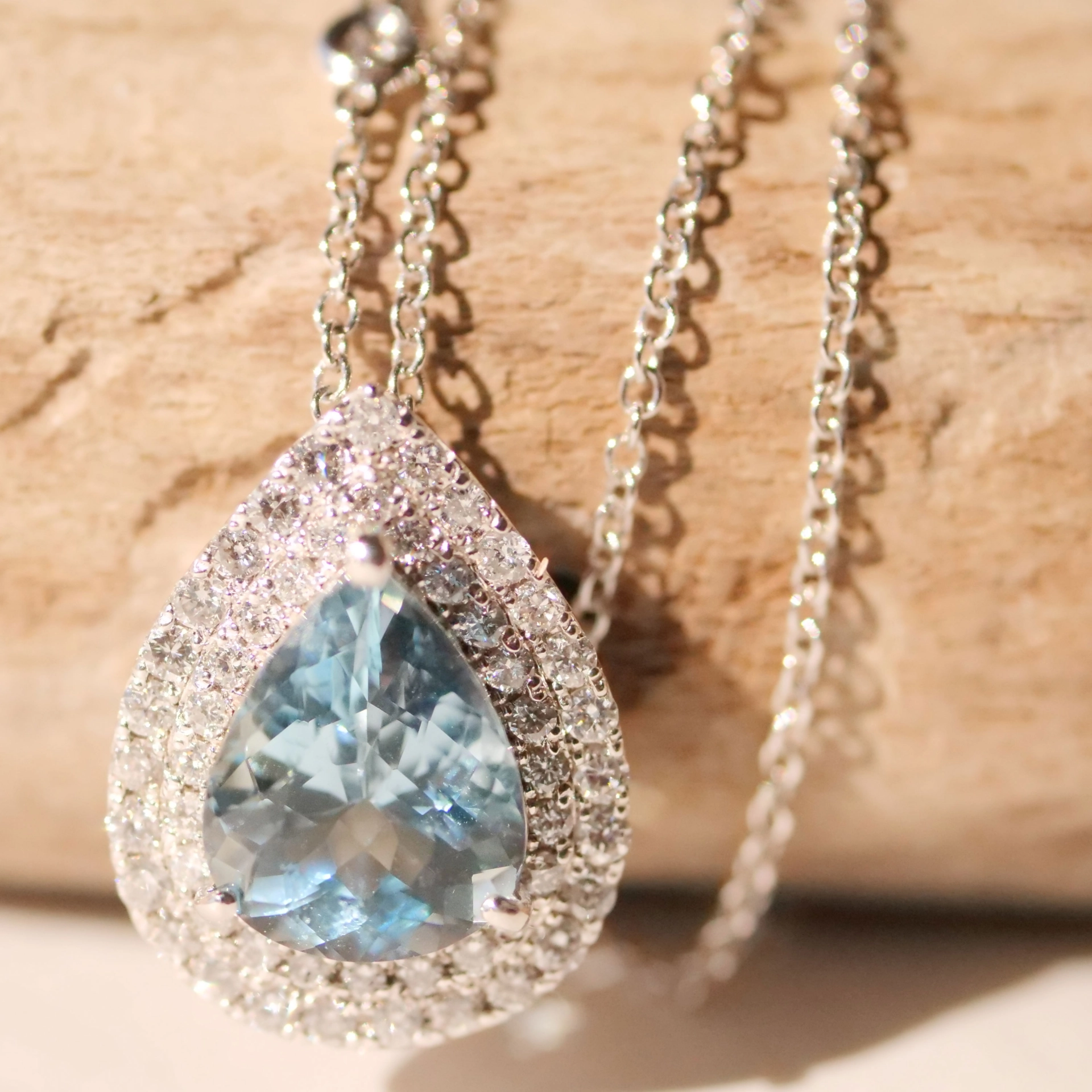 Santa Maria Aquamarin Brillant Anhänger 2.73 ct 0.63 ct Platin 950 intensive Farbbrillanz