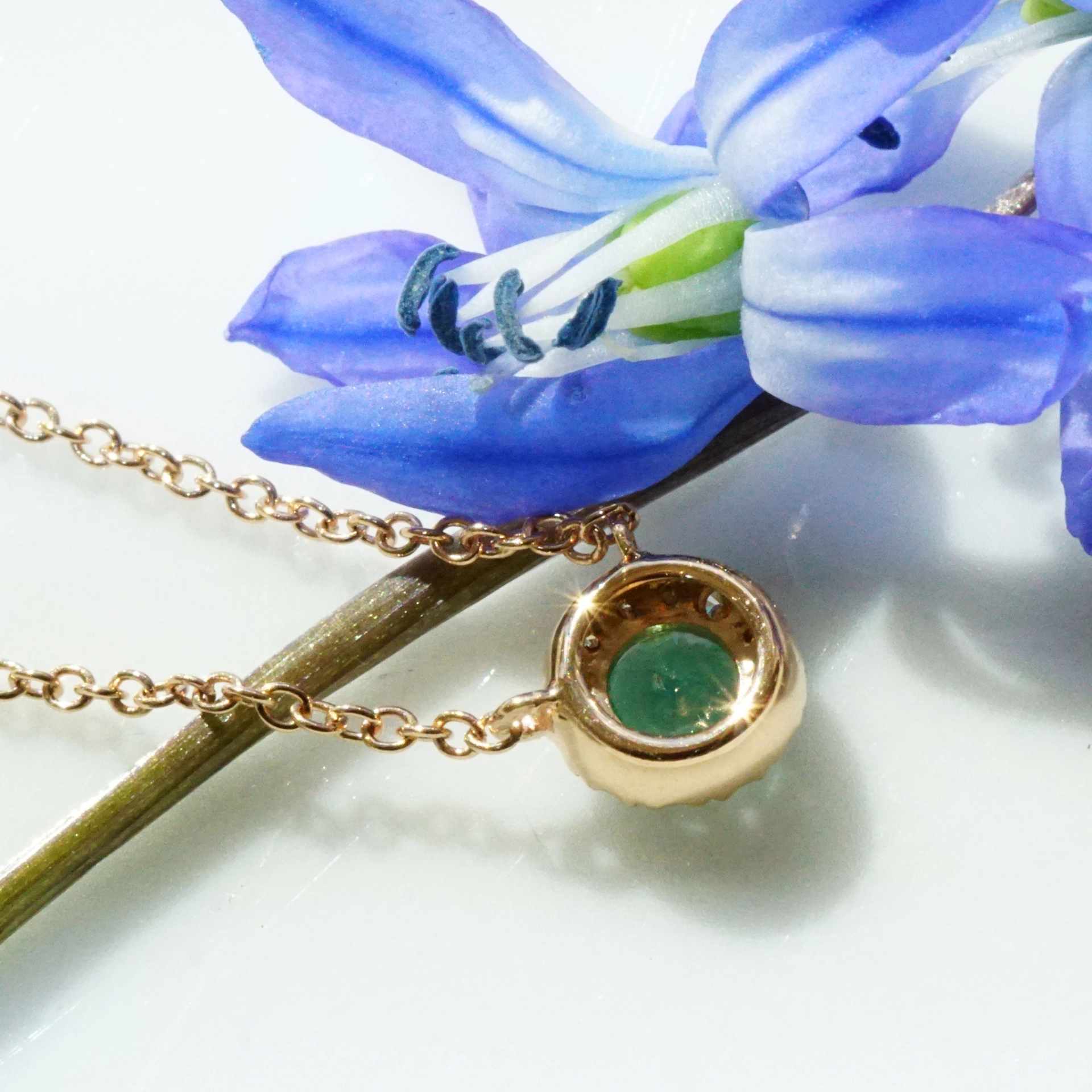 Smaragd Brillant Collier 750er Rosegold...die kleinsten Petit Colliers im Sortiment....wie süß