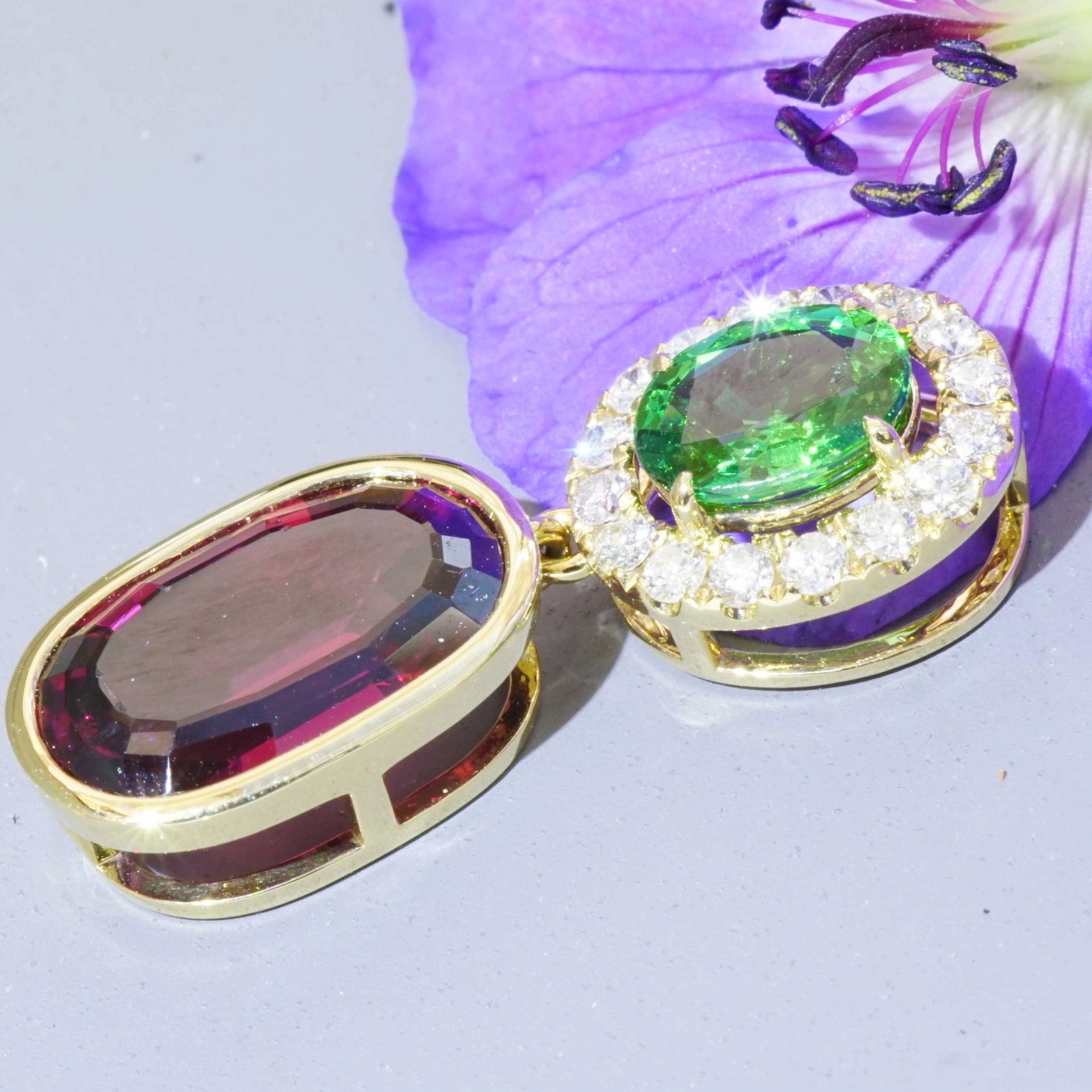 Tsavorith Rhodolith Brillant Anhänger 750er Gelbgold pink-grün.....farbengewaltiges Granat Duett