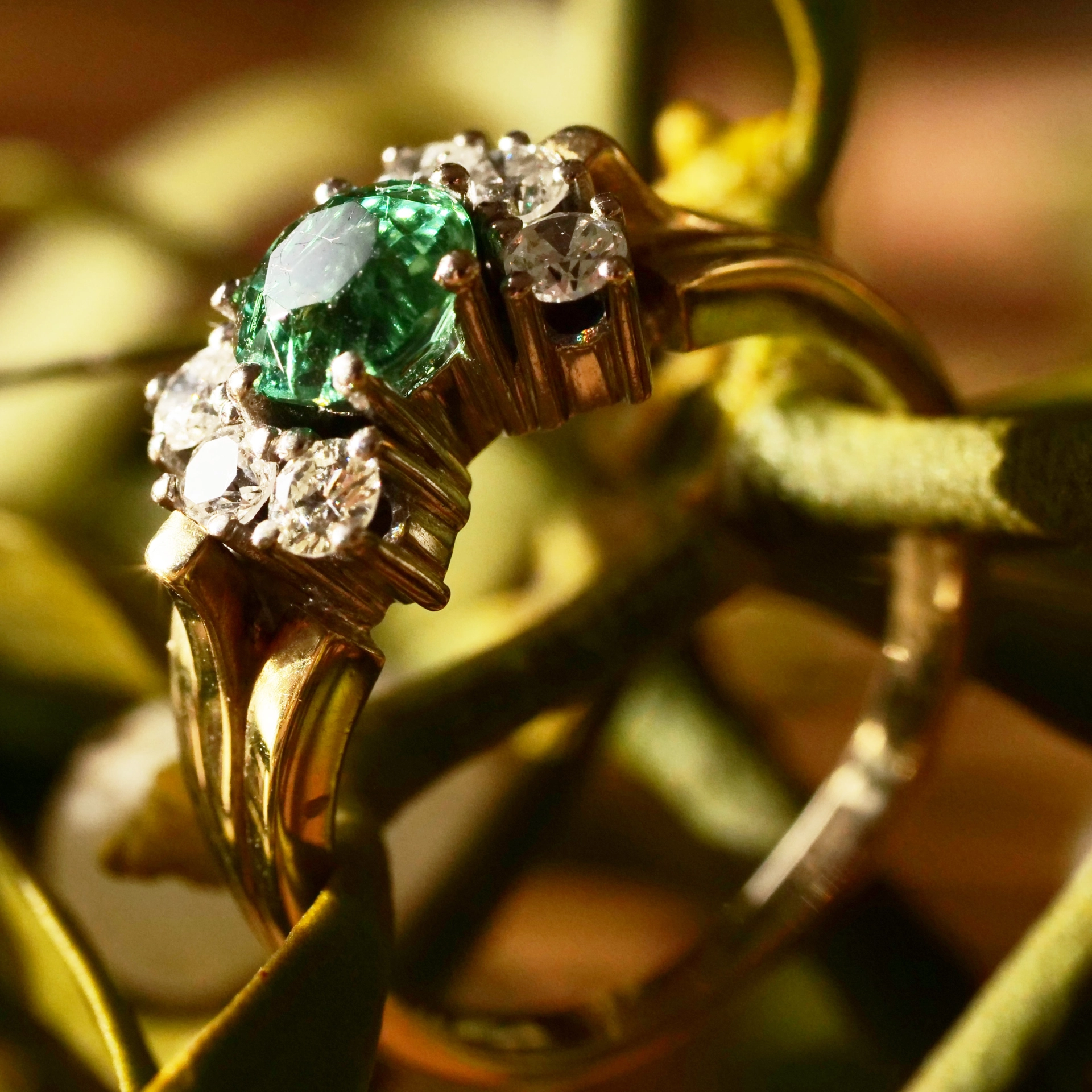 Smaragd Brillant Ring 585er Gelbgold 0.48 ct 0.60 ct AAA+ leuchtend 5,4 Gramm